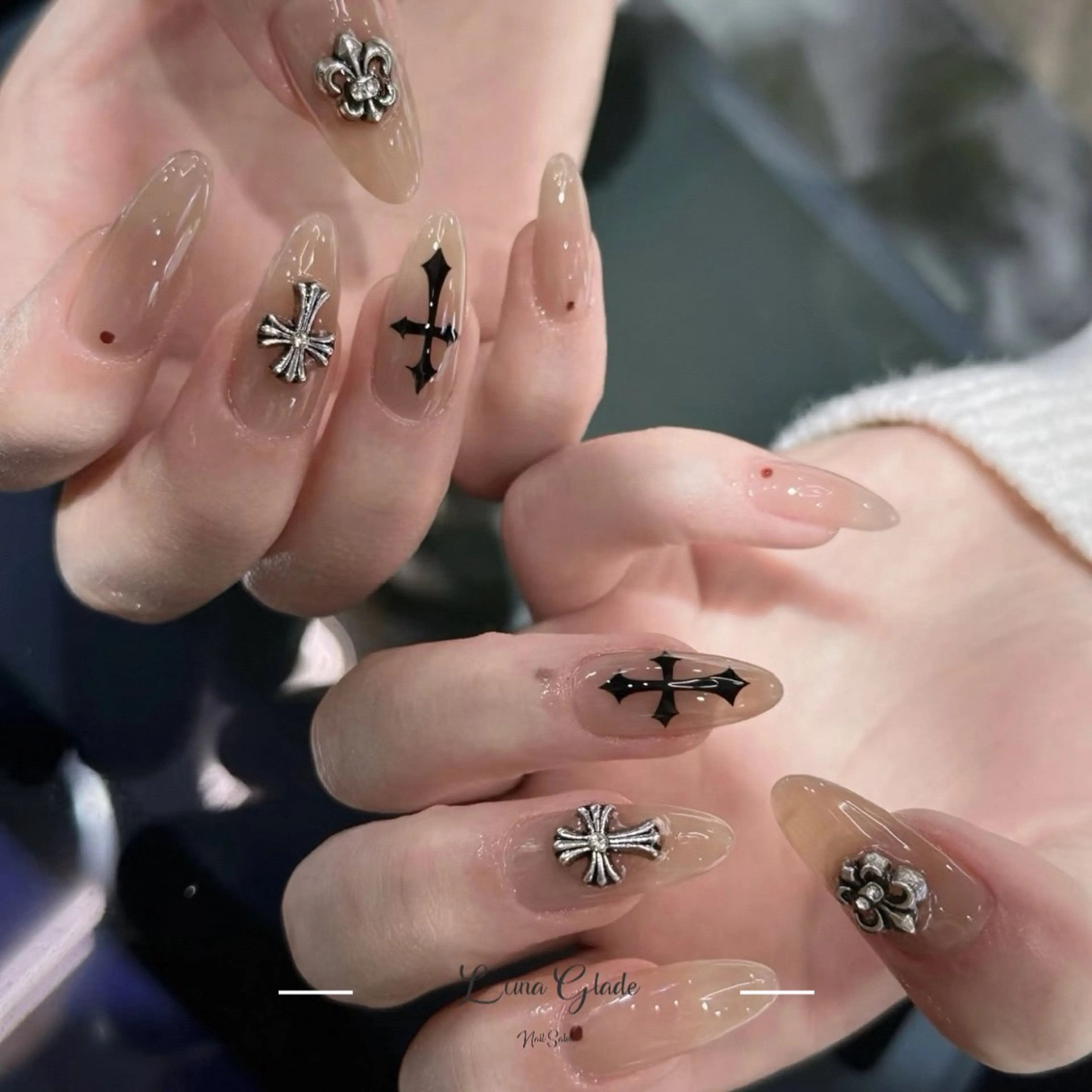 ネイル ハンドネイル Luna Gladeのネイルデザイン