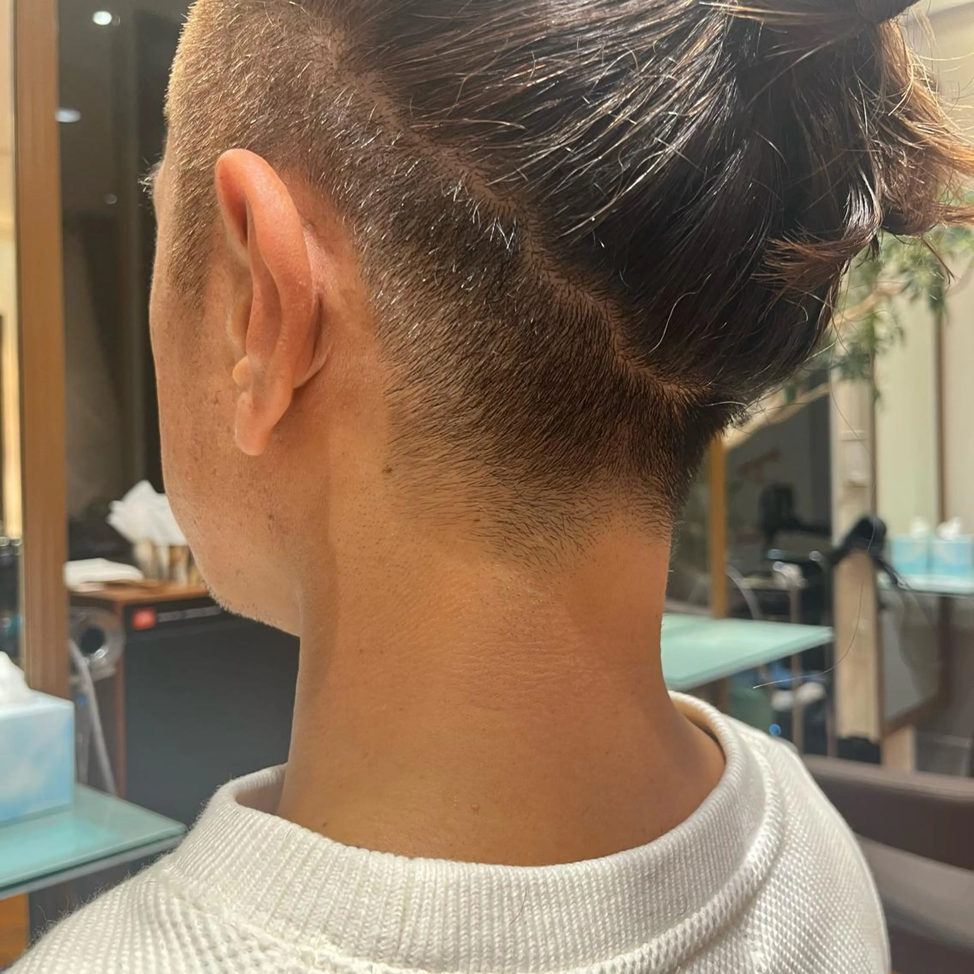 メンズ 刈り上げ 梅本 佳容子のヘアスタイル