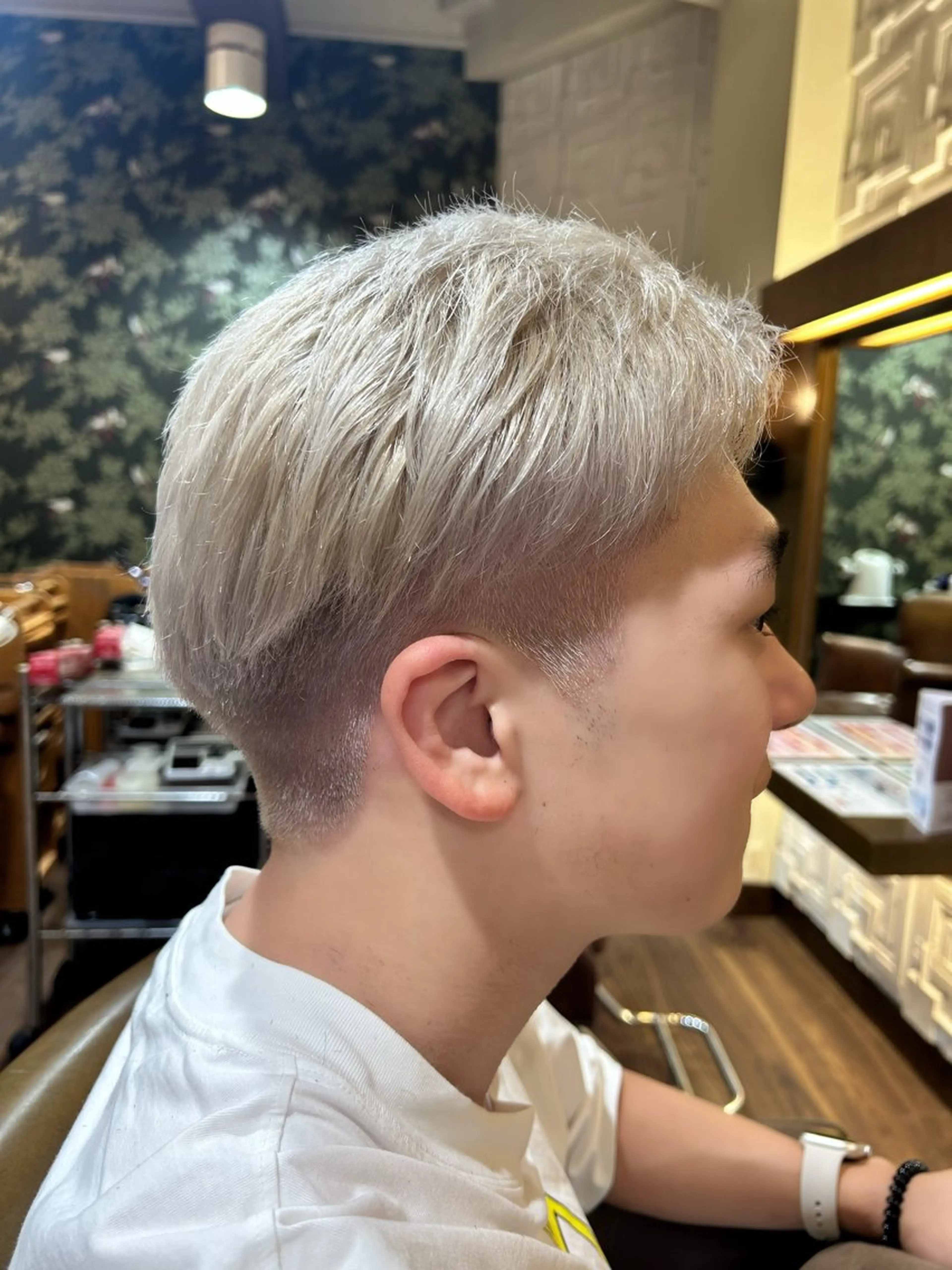 ショート カラー メンズ 西浦 智也のヘアスタイル