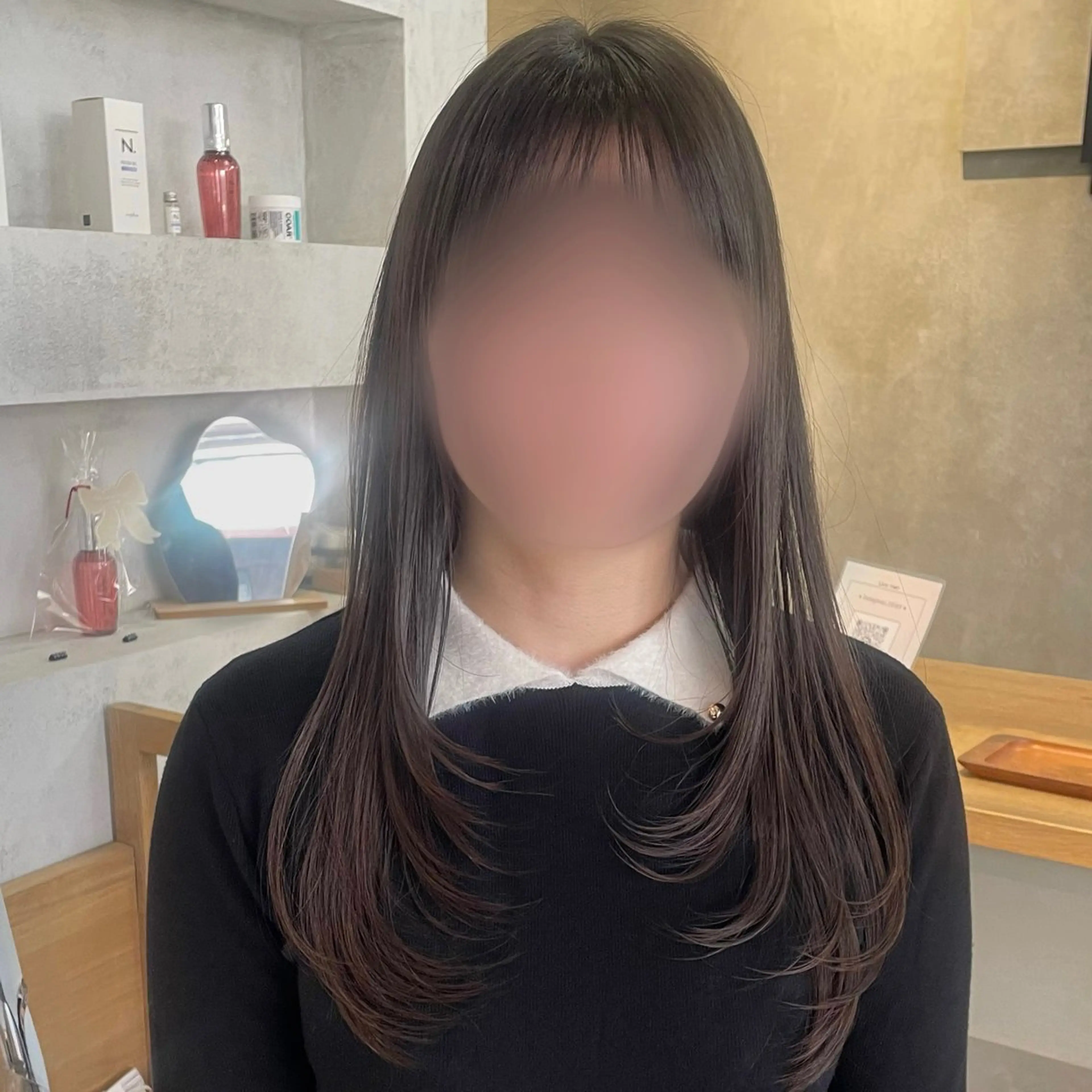 セミロング レイヤーカット 🌿 濱野玲奈のヘアスタイル