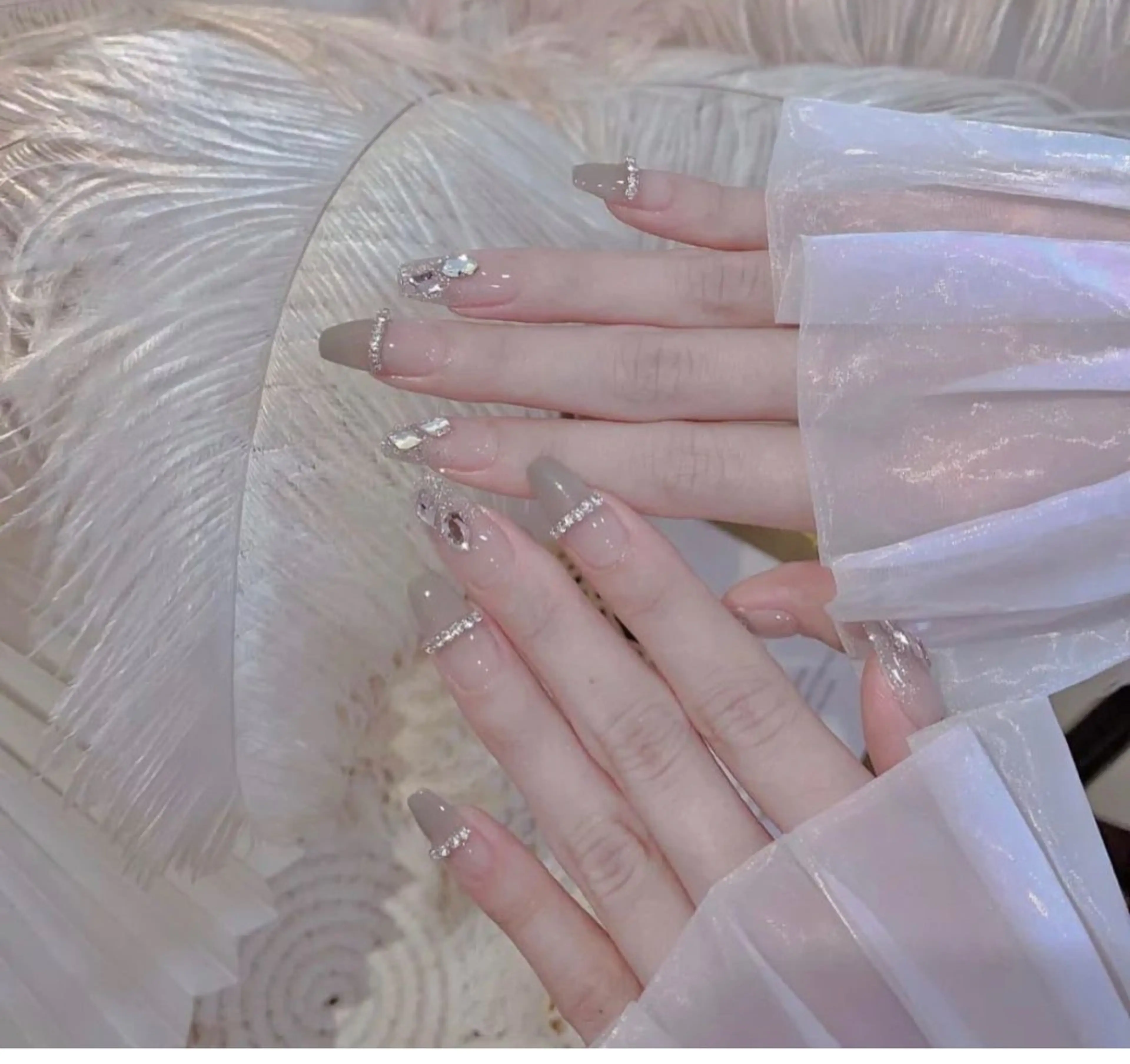 ネイル アートネイル ジェルネイル グリーン ホログラムネイル キラキラネイル Glow Nail スカルプ専門店のネイルデザイン