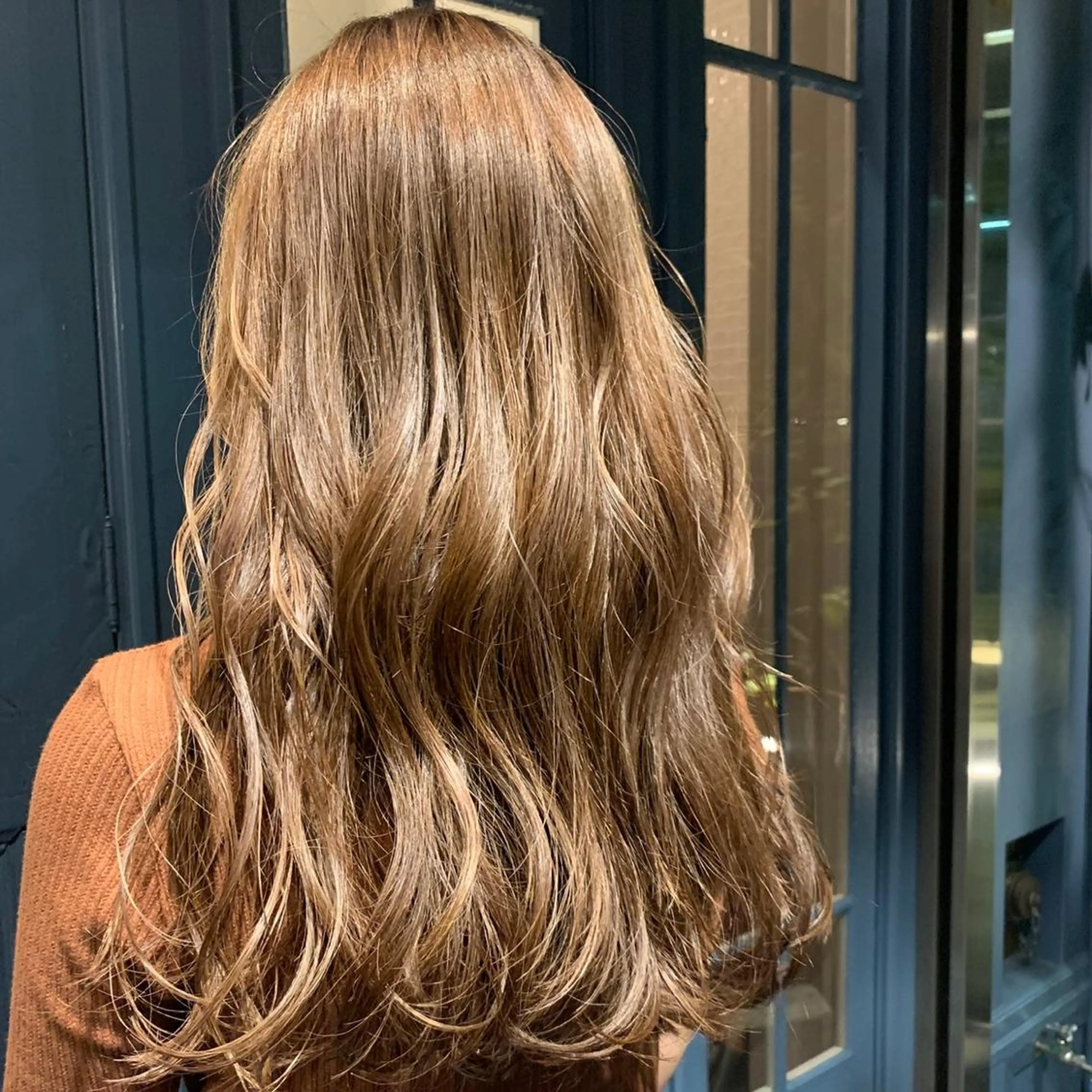 ロング 齋藤 樹里のヘアスタイル