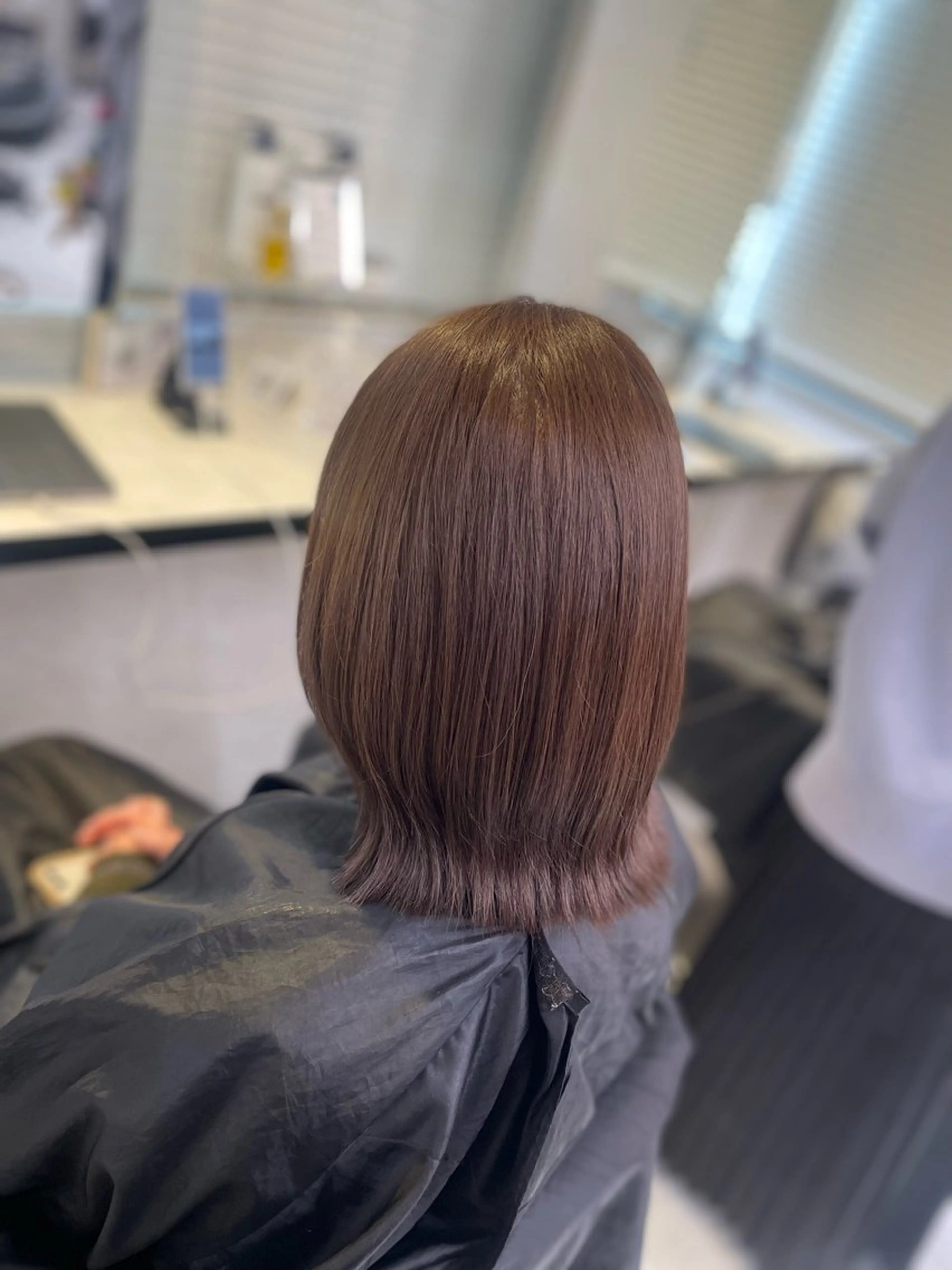 ミディアム カット 縮毛矯正 うる艶トレンドヘア 🕊️上野BABYのヘアスタイル