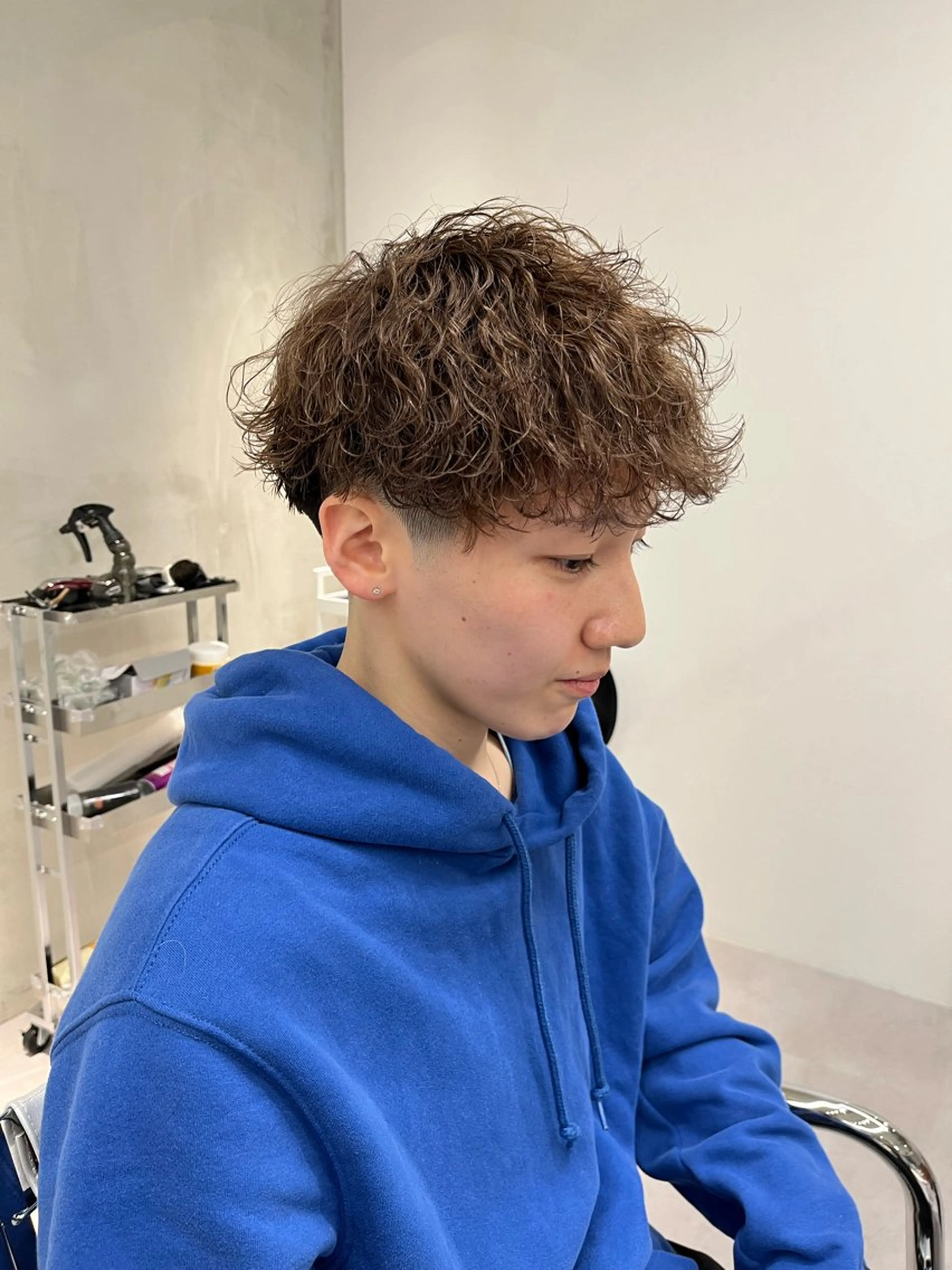 ショート パーマ メンズ ⚡メンズパーマフ ェードカットTomyのヘアスタイル