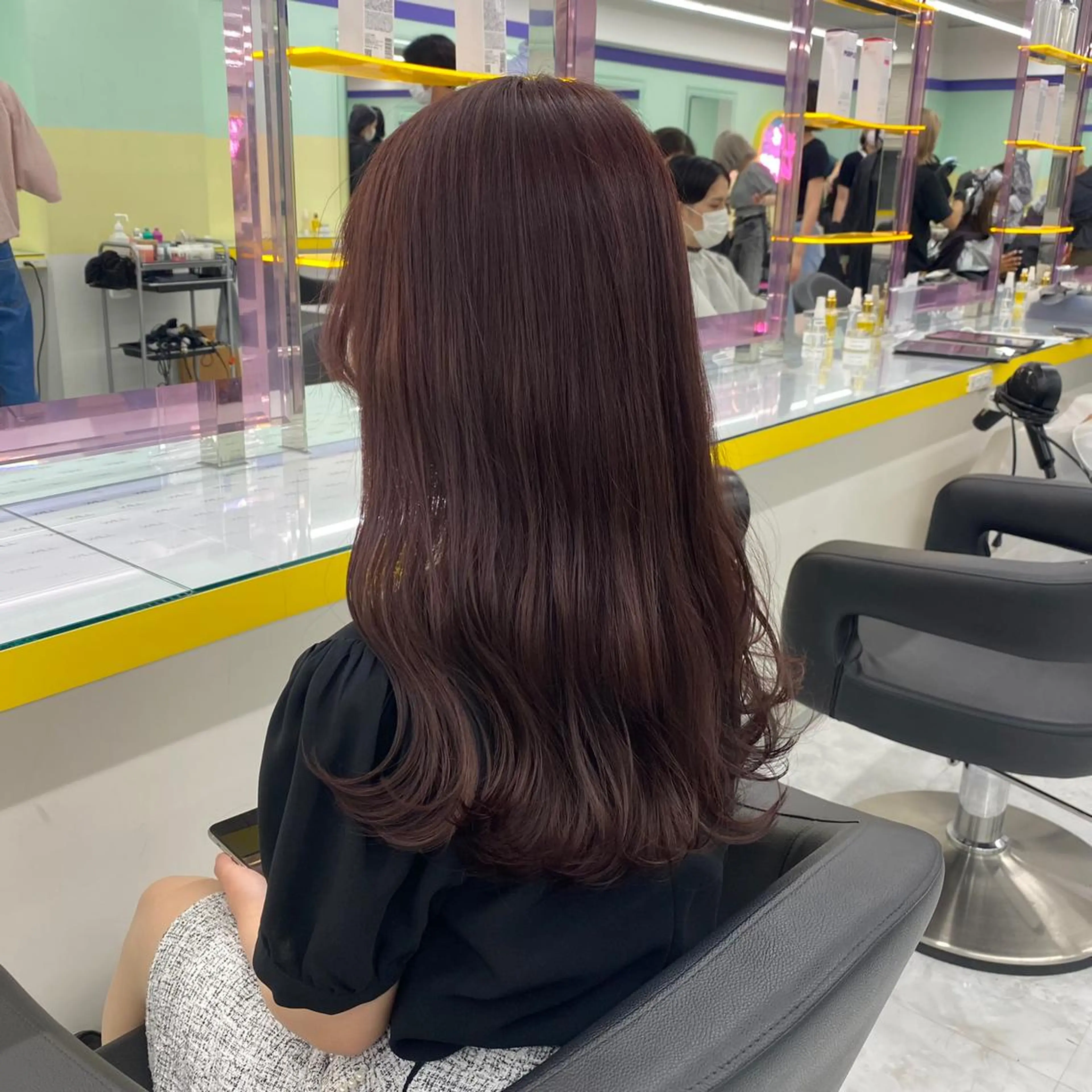 ミディアム カラー パーマ ヘアアレンジ メンズ キッズ ネイル マツエク・マツパ アイブロウ ラベンダーカラー ピンクカラー ピンクラベンダー カラーマツエク ピンク 💖横浜ブリーチなし 💖MIHOのヘアスタイル