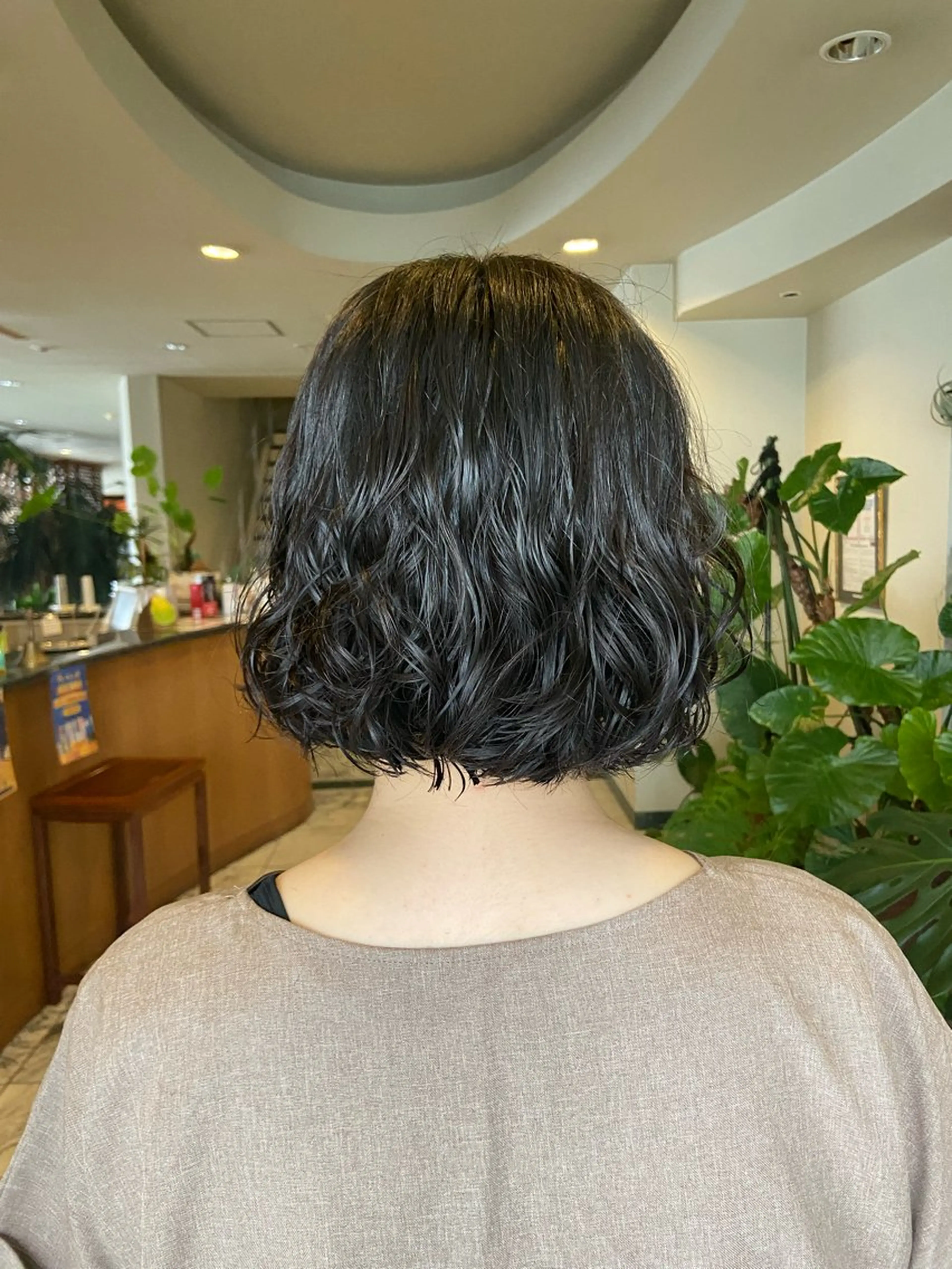 ミディアム パーマ ASAKURA 美容室のヘアスタイル