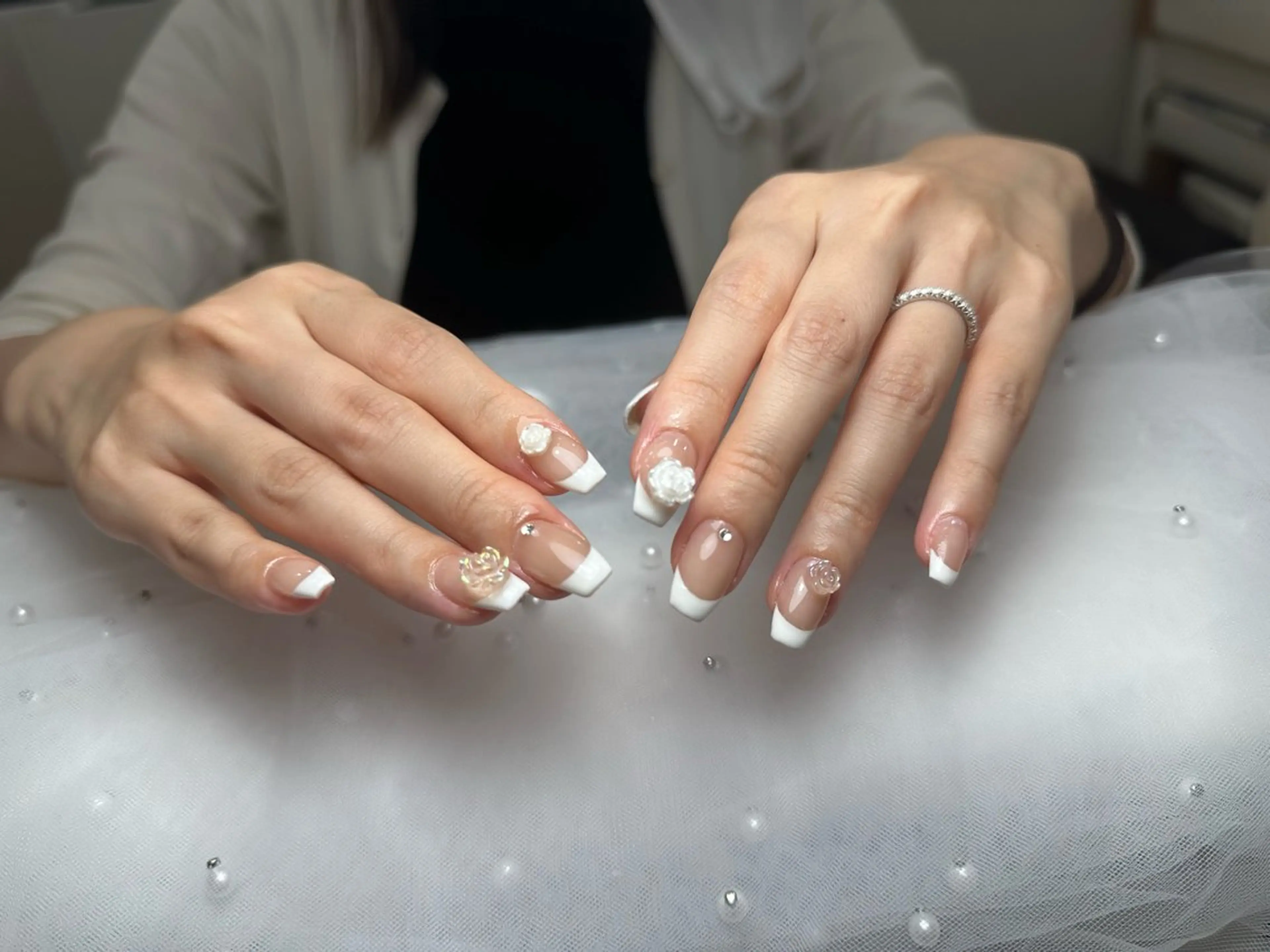 ネイル チークネイル 長さ出し ジェルネイル ガーリー 韓国ネイル ハンドネイル Gappogappo 中野ネイル所属・Junn Nailのネイルデザイン