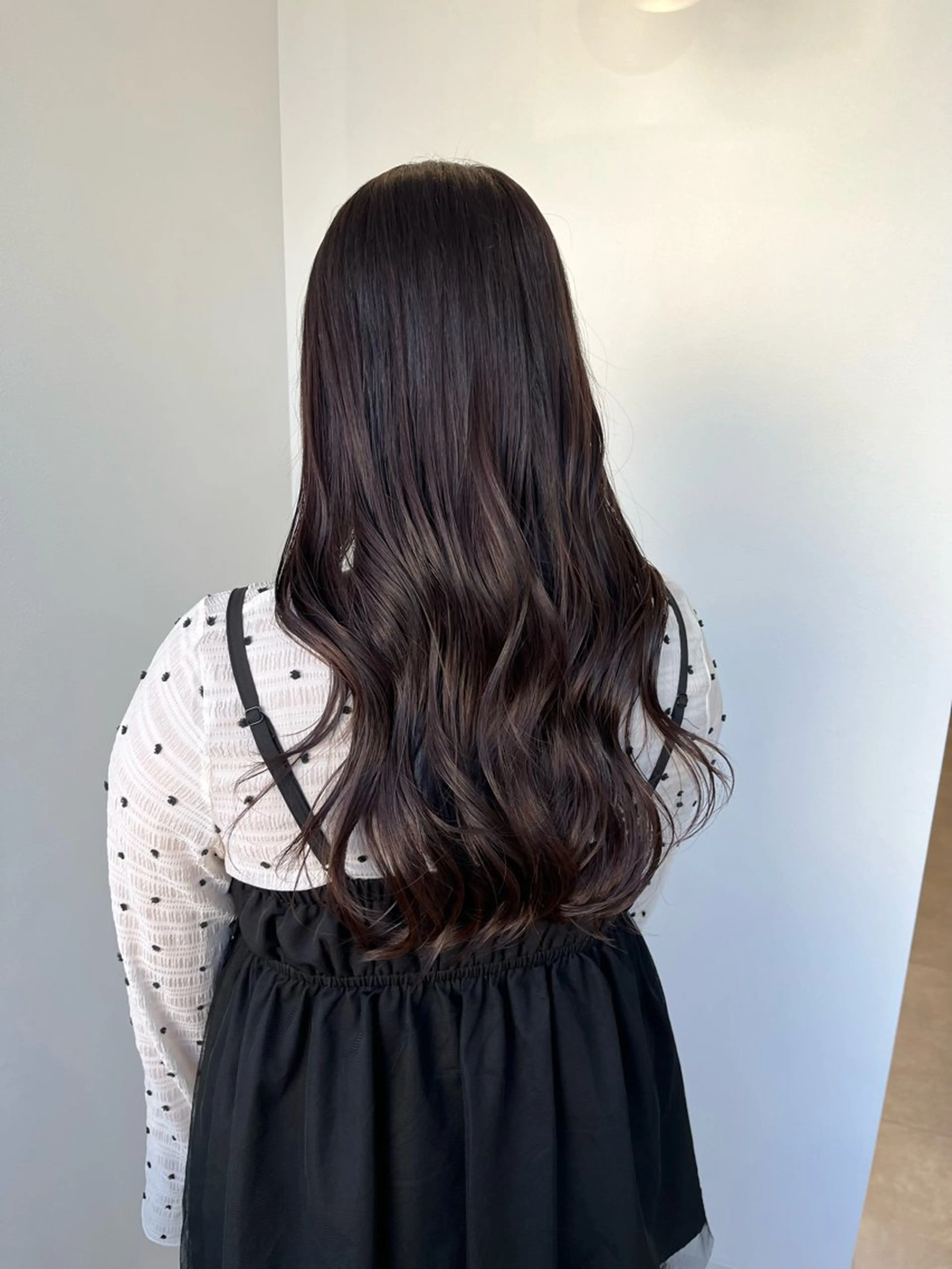 ロング カラー ブリーチ グレージュ イルミナカラー ブリーチなしカラー ピンクカラー カット ヘアカラー トリートメント 葉田 綾乃のヘアスタイル