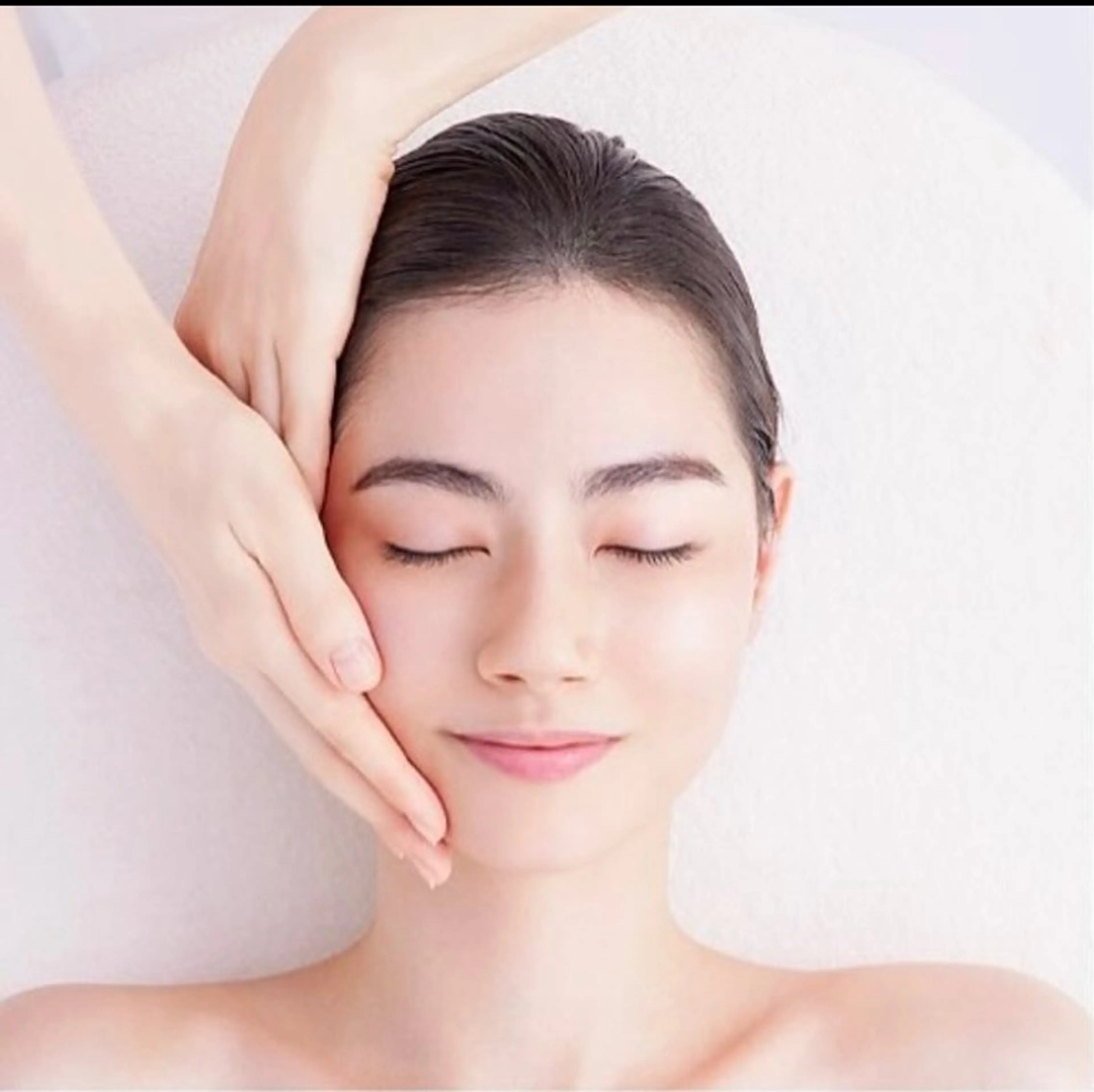 お肌分析＆エステモニターさんの写真