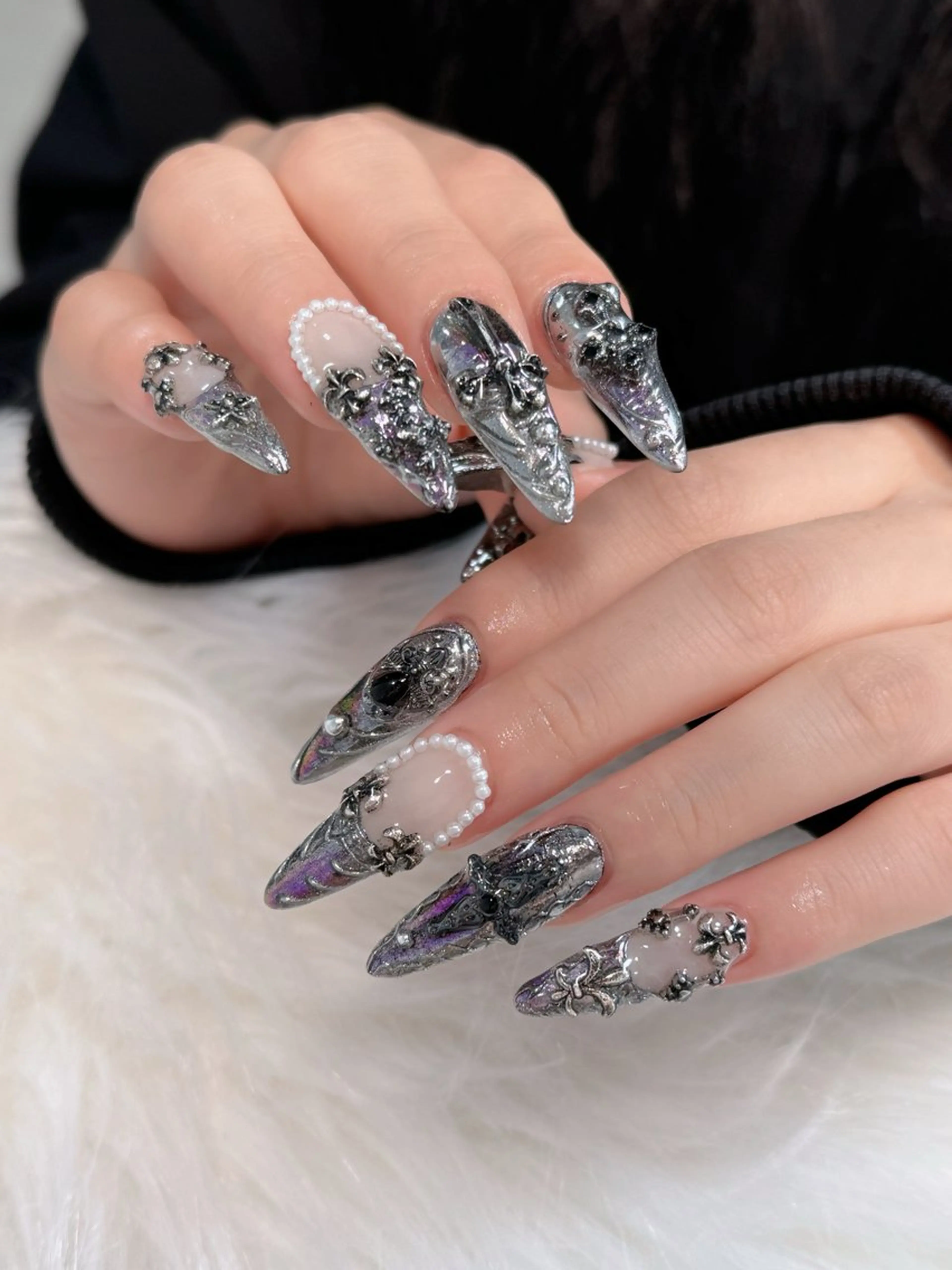 ネイル フレンチネイル ジェルネイル ガラスフレンチ ハロウィン ハート ハンドネイル H.baby Nail Salonのネイルデザイン