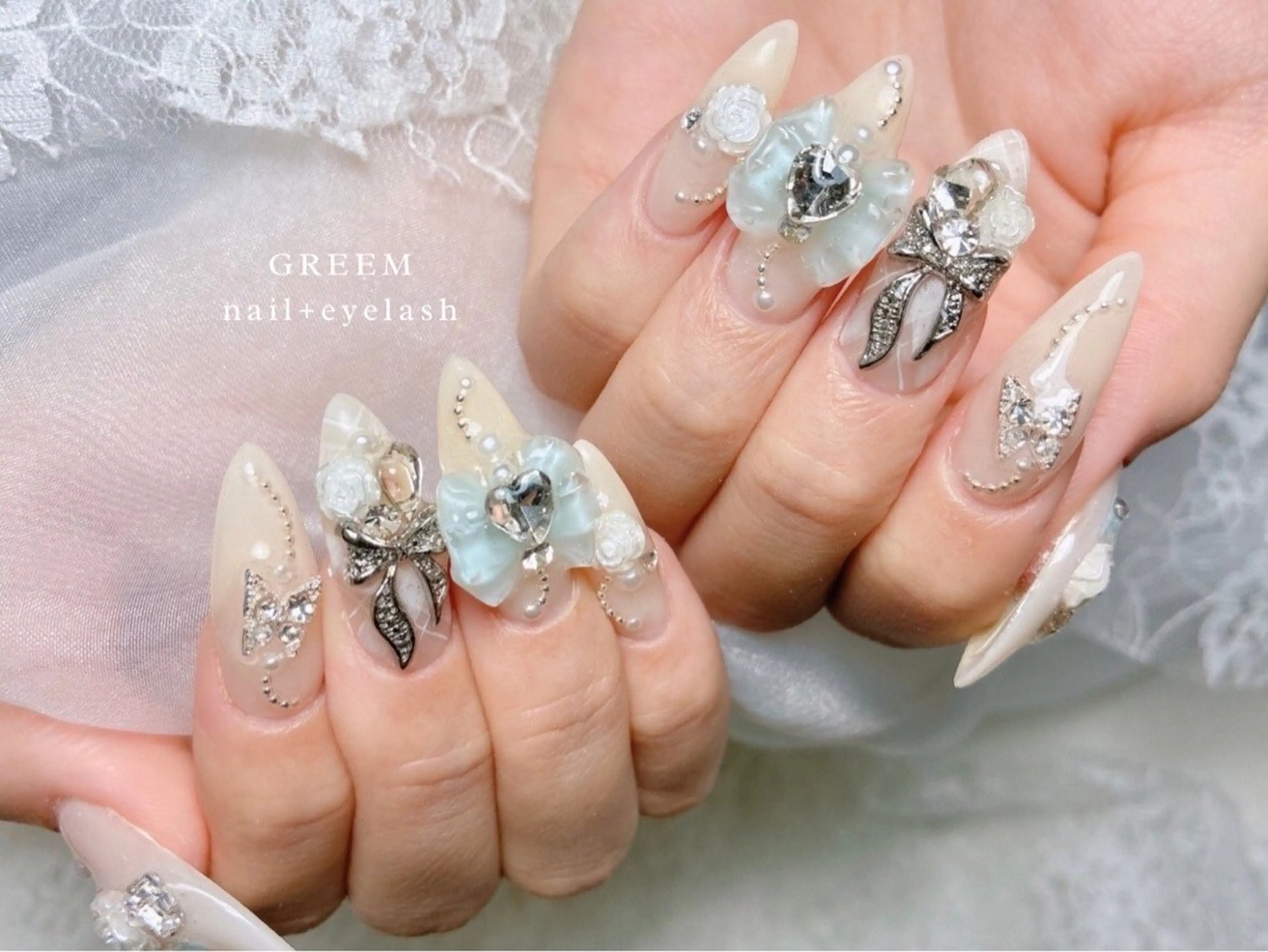 ネイル ホワイト ハンドネイル GREEM グリームのネイルデザイン