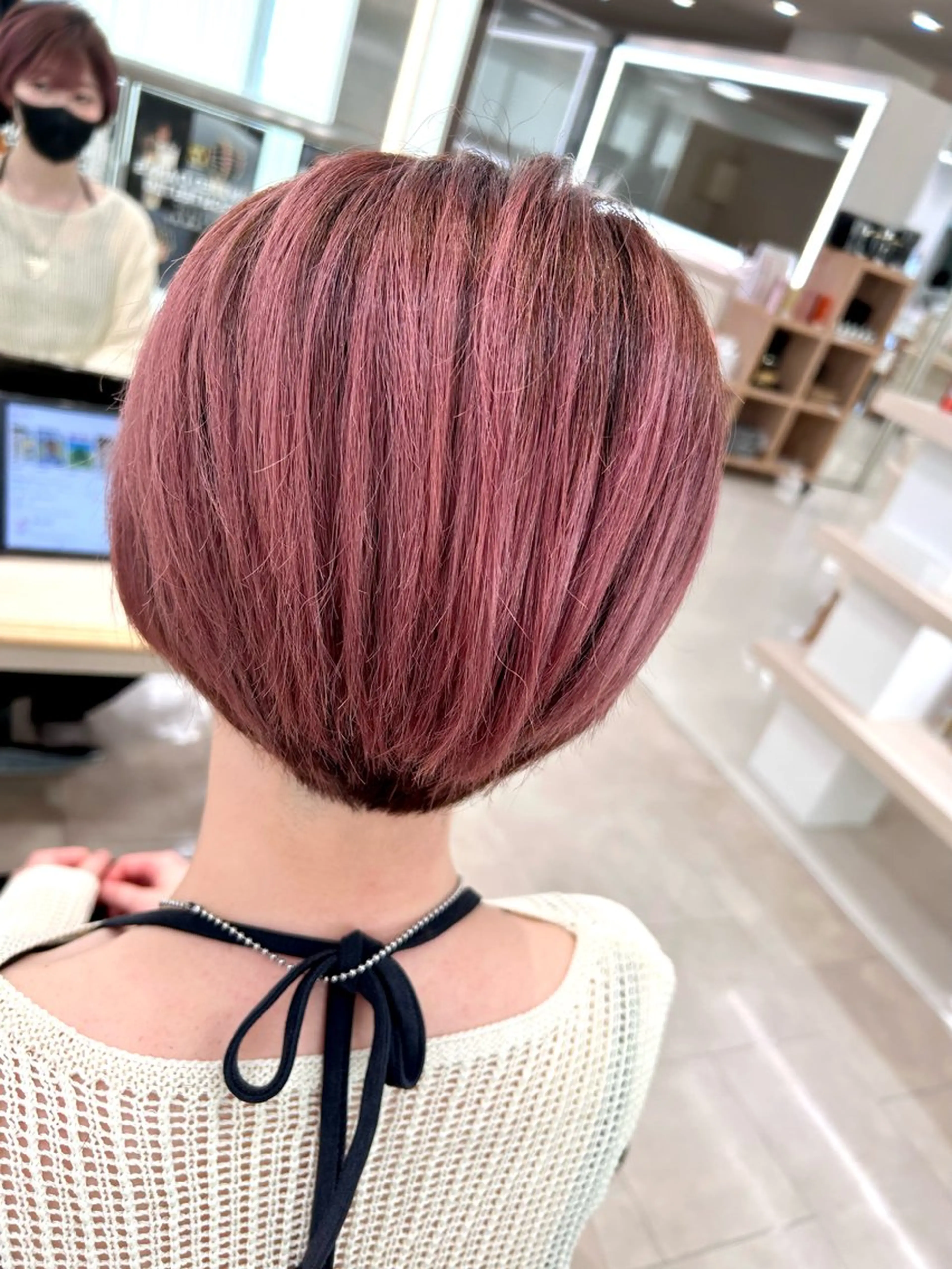 ショート カラー ヘアカラー トリートメント ヘッドスパ 高橋恵🌈生え癖改善 ウルフ/レイヤーのヘアスタイル