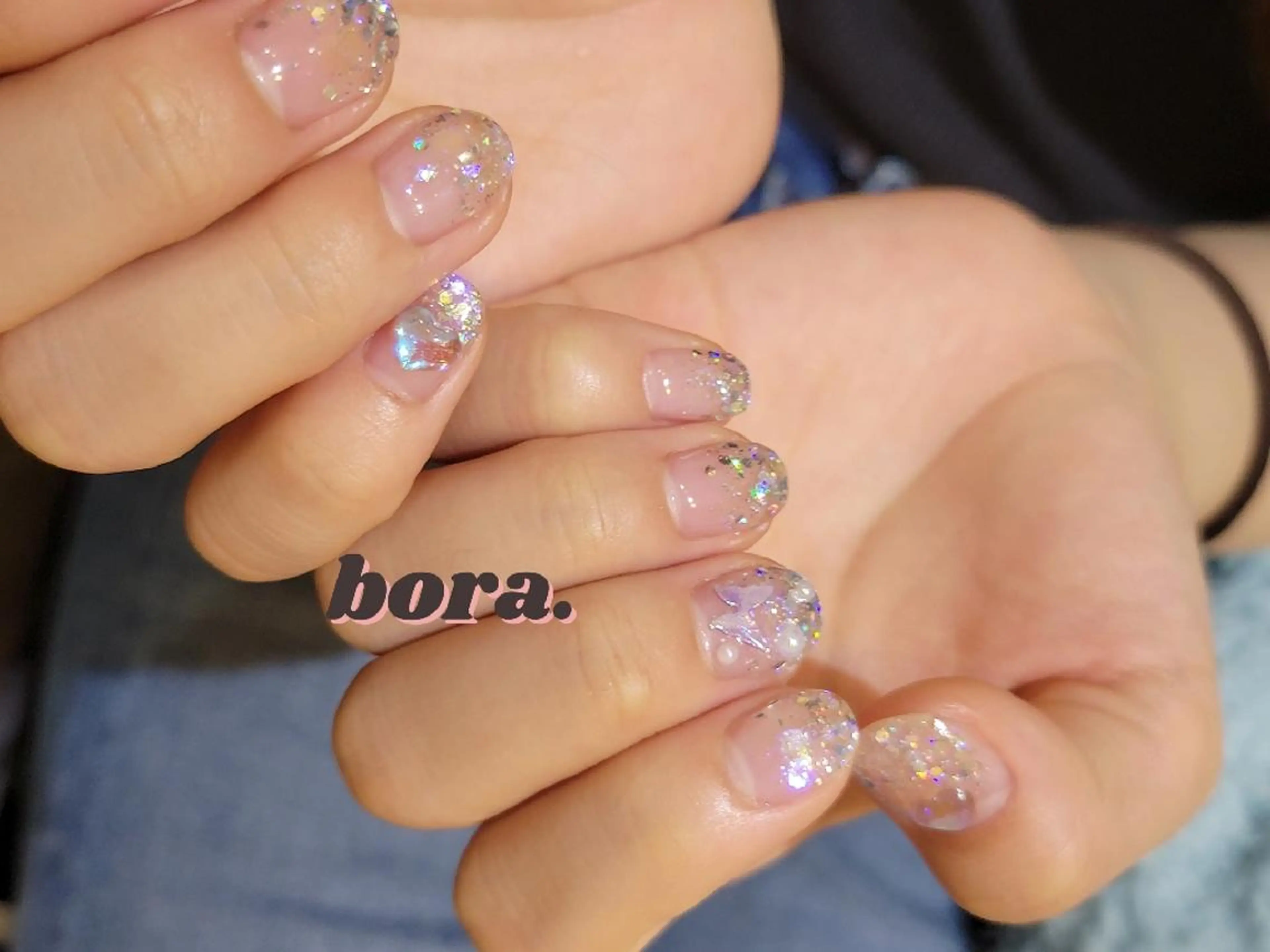 ネイル オーロラネイル キラキラネイル 💜bora .のネイルデザイン