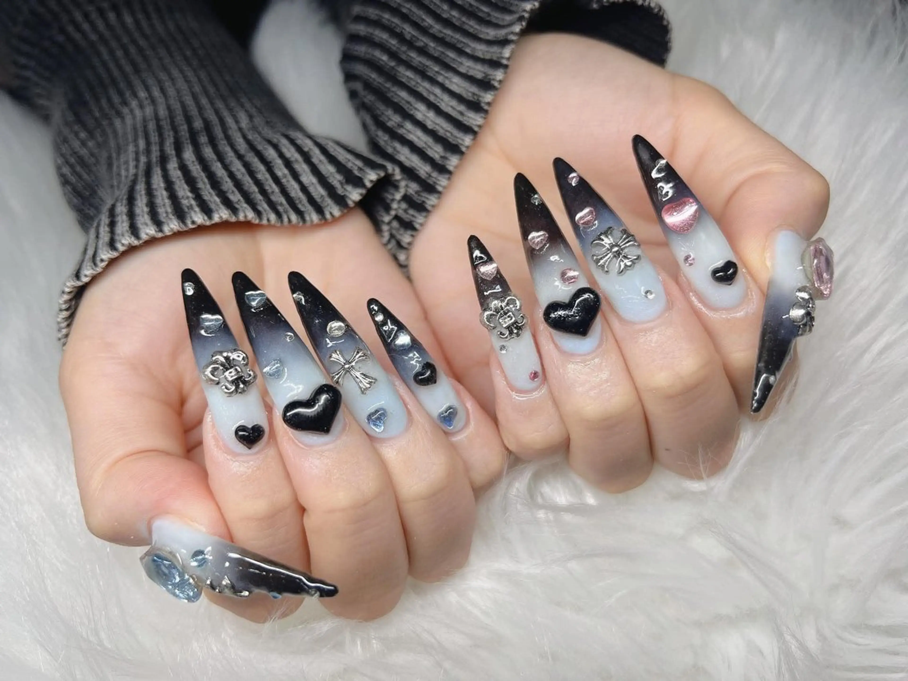 ネイル 長さ出し グラデーション 卒業式 キラキラネイル マグネットネイル ハンドネイル Lee Nailsのネイルデザイン