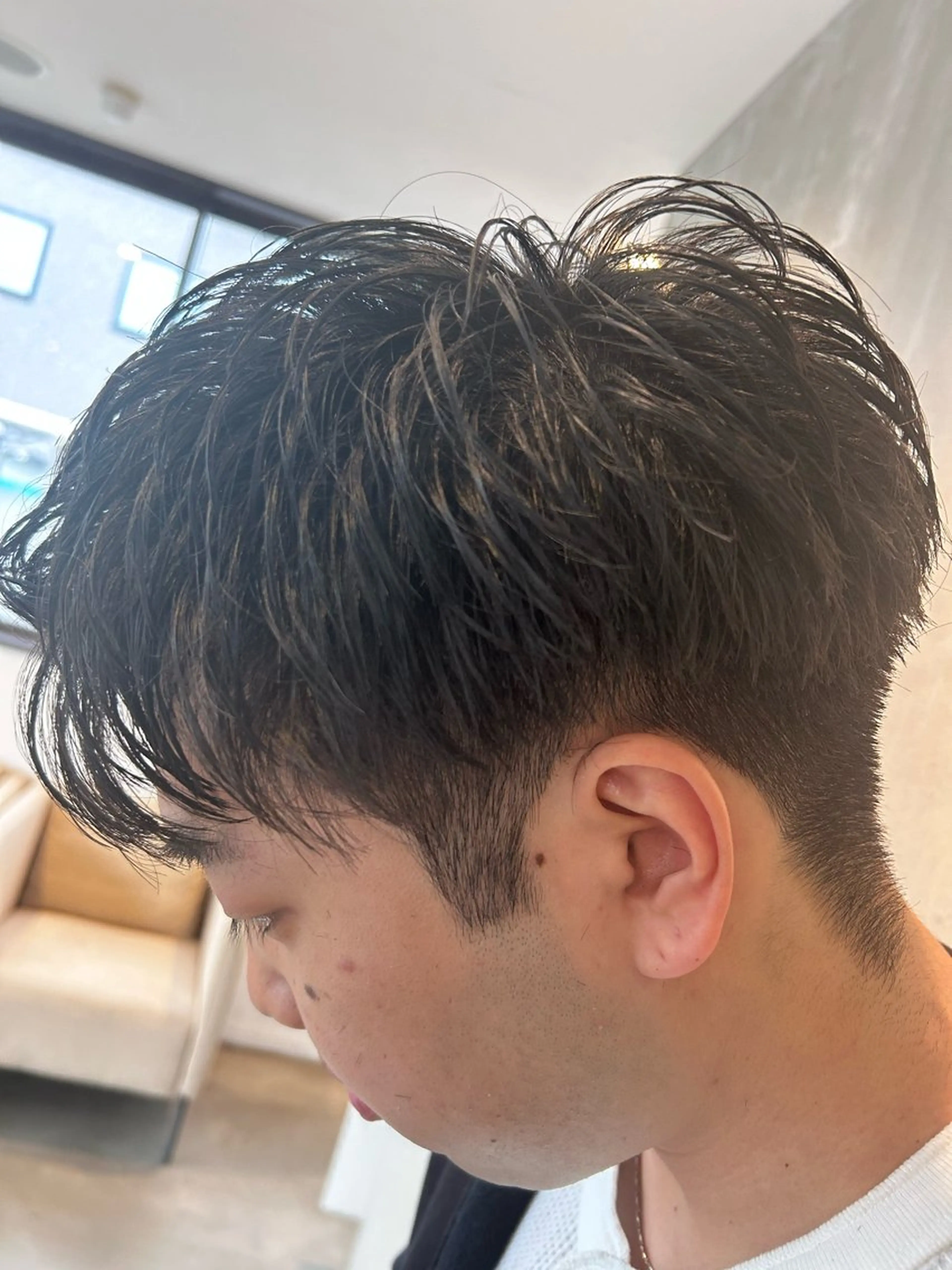 メンズ tote. 成瀬晃のヘアスタイル