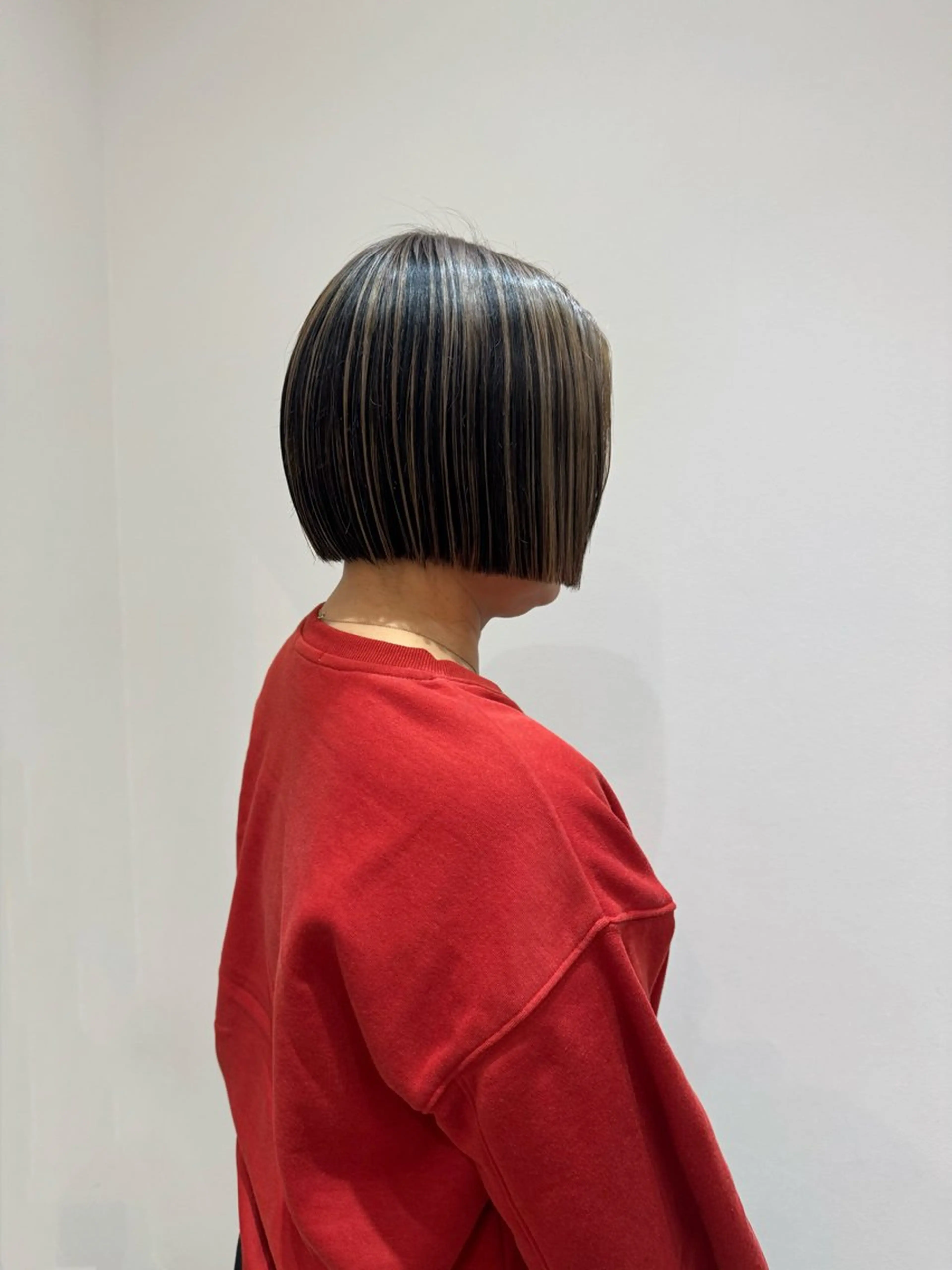 ショート カラー 大人な抜け感レイヤー remi🖤のヘアスタイル