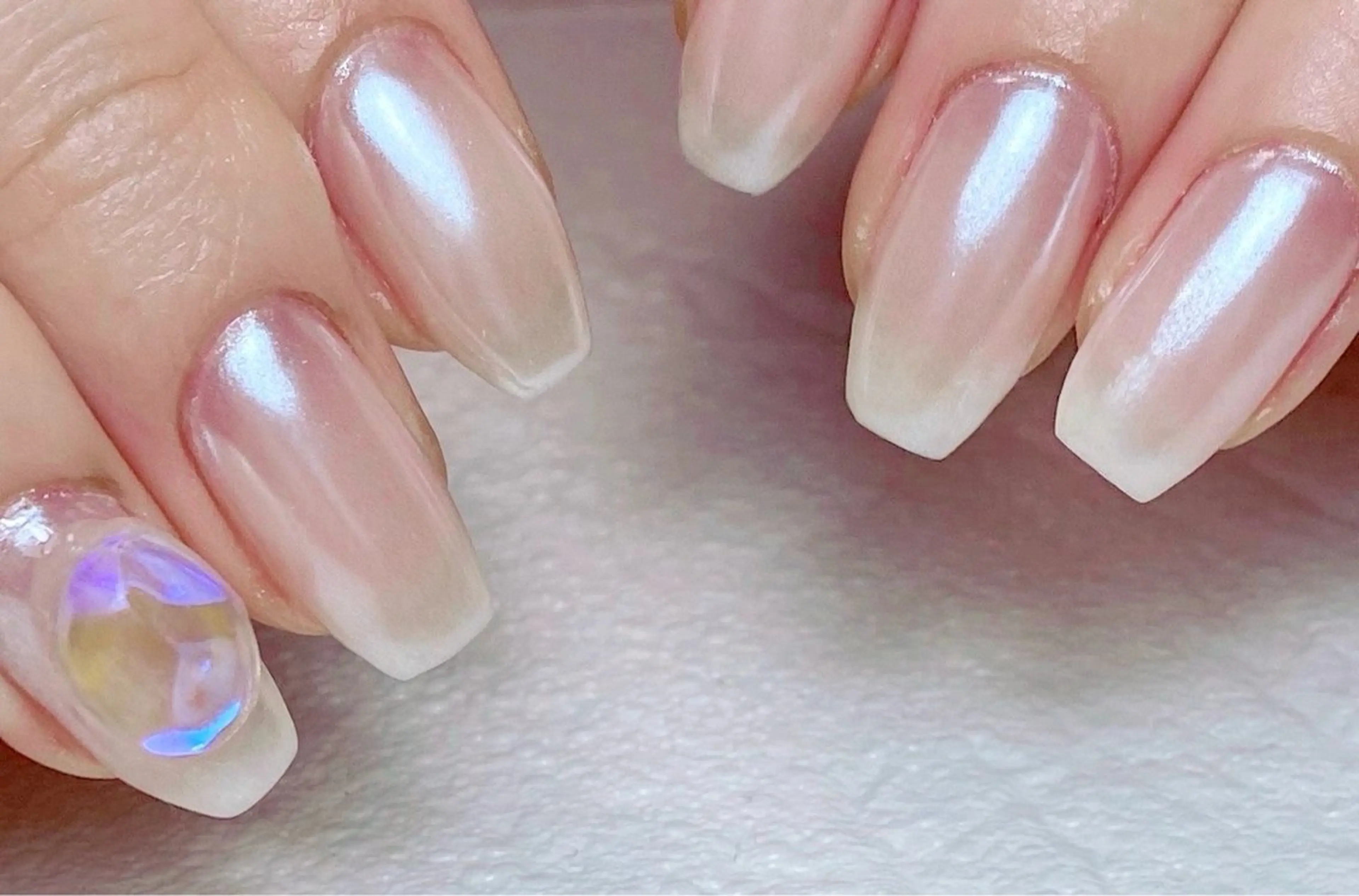 ネイル 氷ネイル・うるうるネイル ミラーネイル 持ち込み ワンホンネイル ハンドネイル Nail Salon K 🧸美爪育成のネイルデザイン