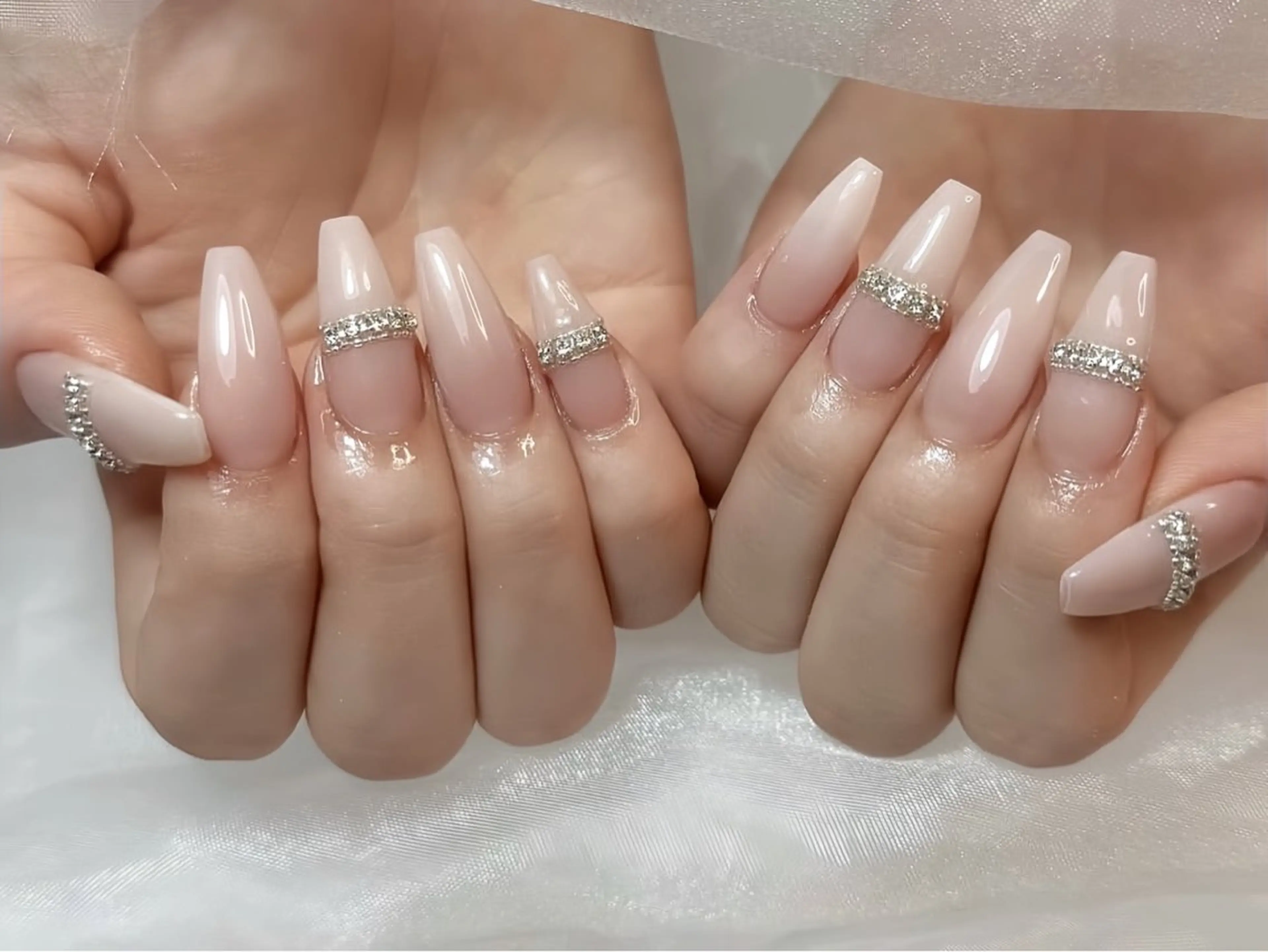 ネイル アートネイル 長さ出し ガーリー 韓国ネイル 持ち込み Rin Nail 新大久保店のネイルデザイン