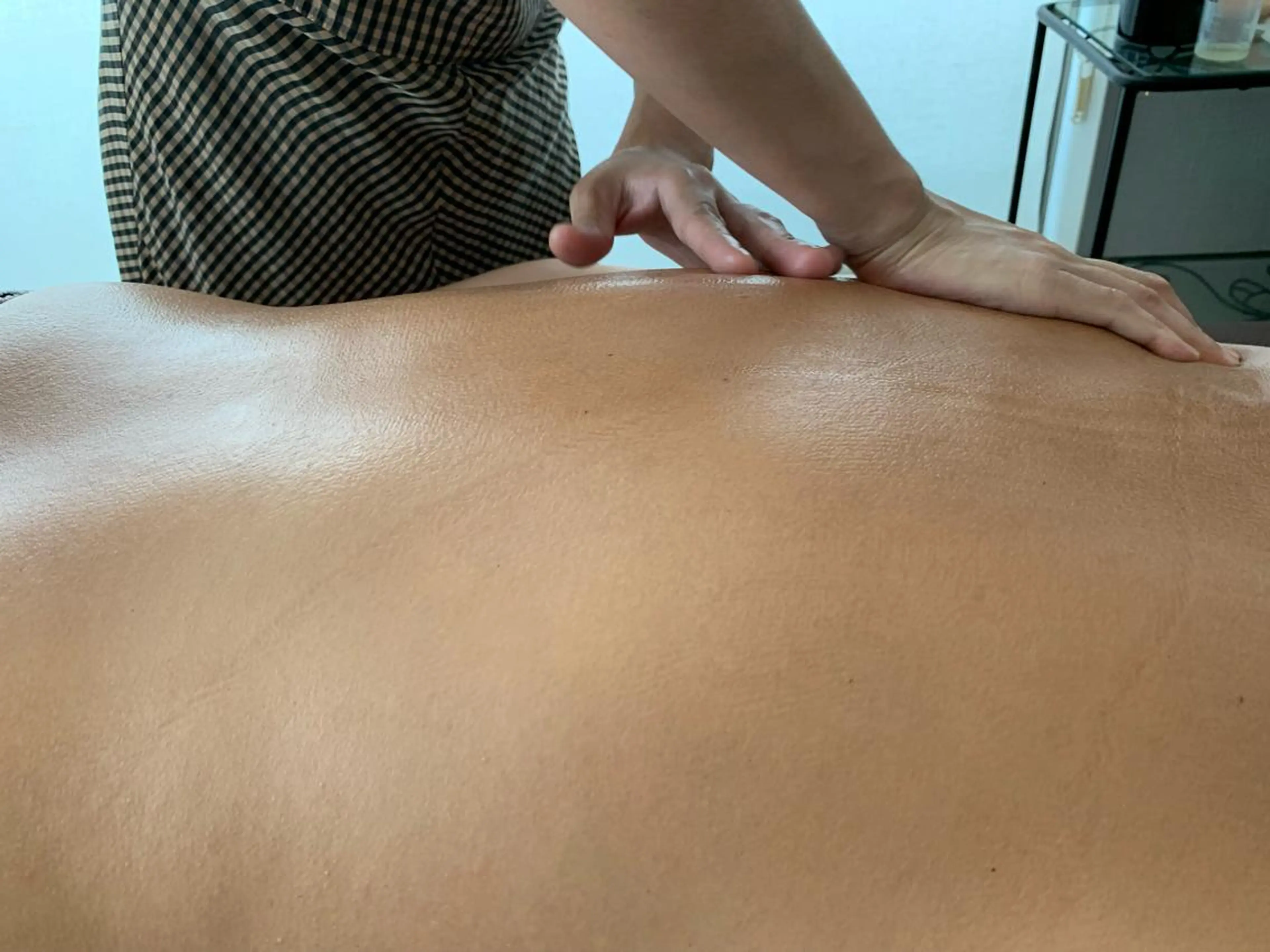 整体×全身アロマボディトリートメント。浮腫や肩こり、腰痛でお悩みの方やリラックスされたい方におすすめです。の写真