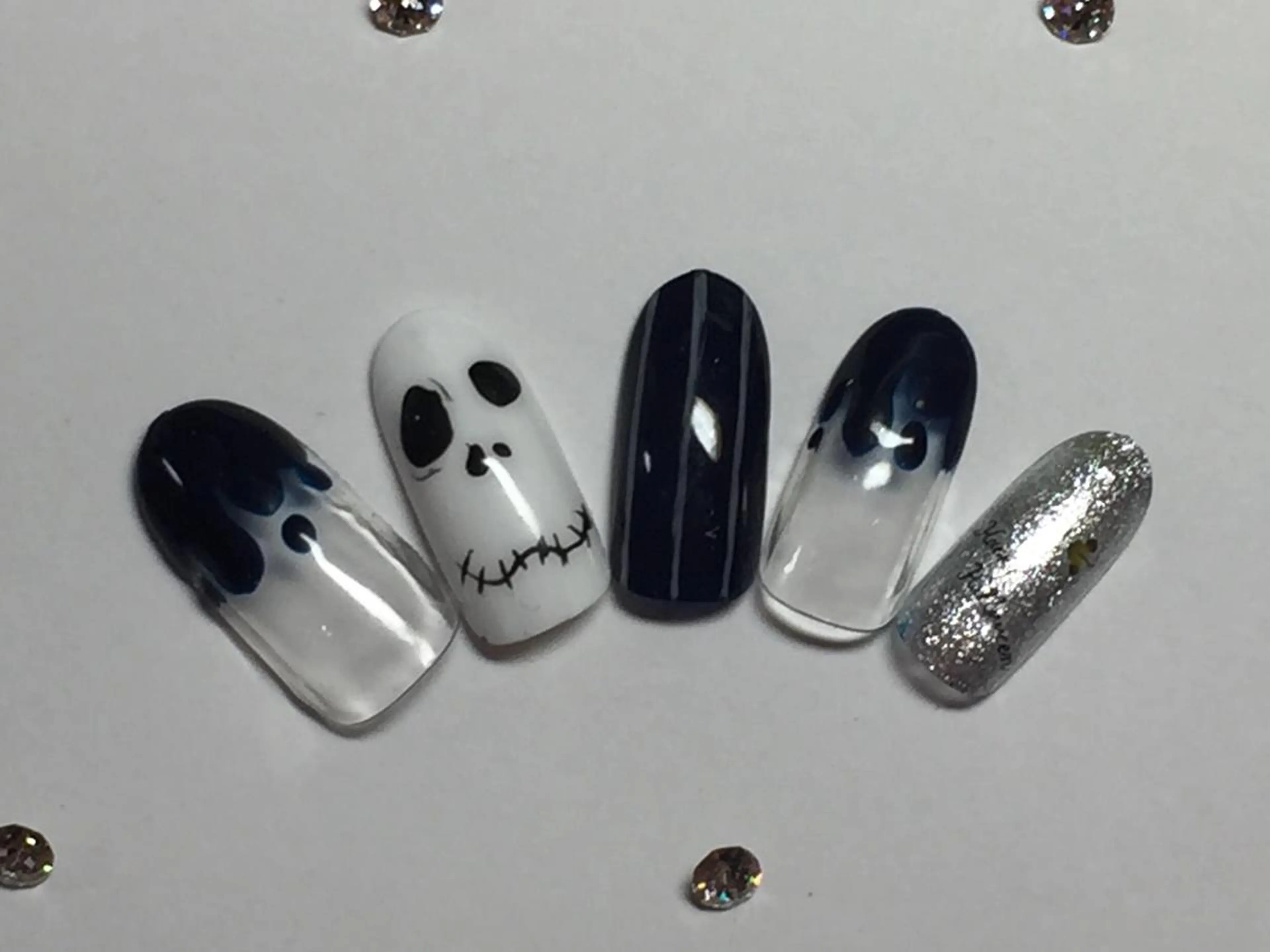 ミディアム SINCERELY シンシアリー🌈のネイルデザイン