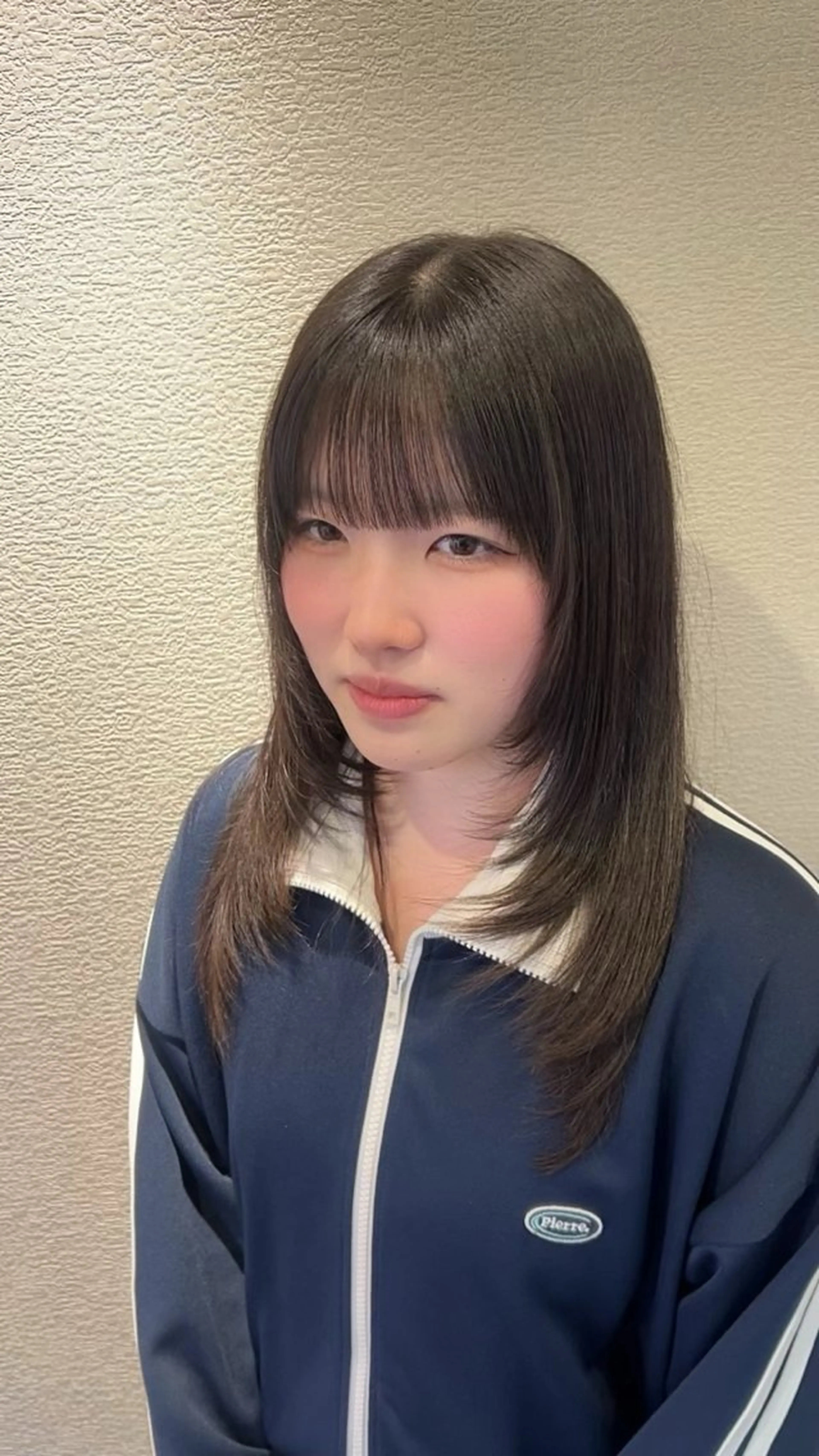 ロング 小野 眞白のヘアスタイル