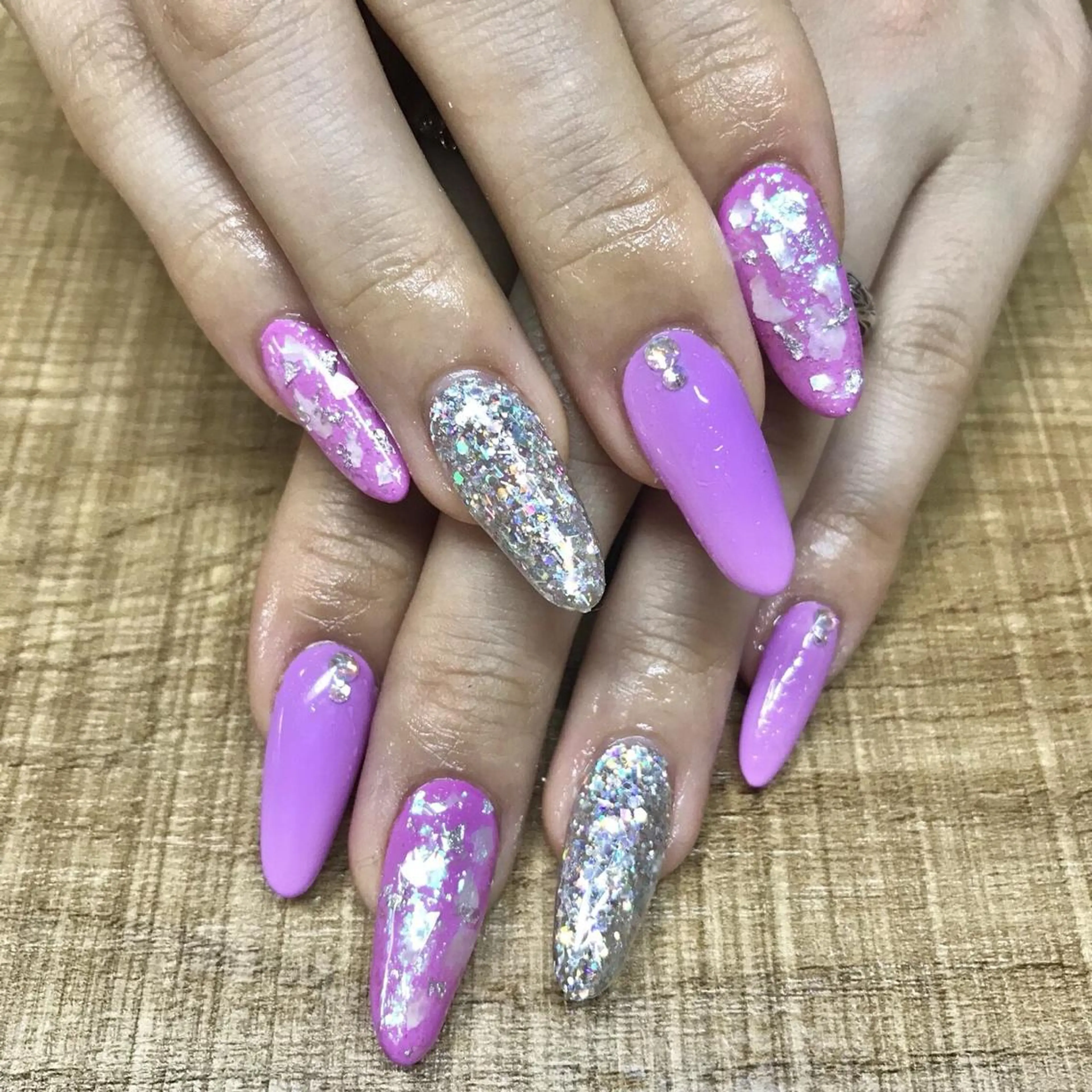 ネイル 安藤 Charlotteのネイルデザイン