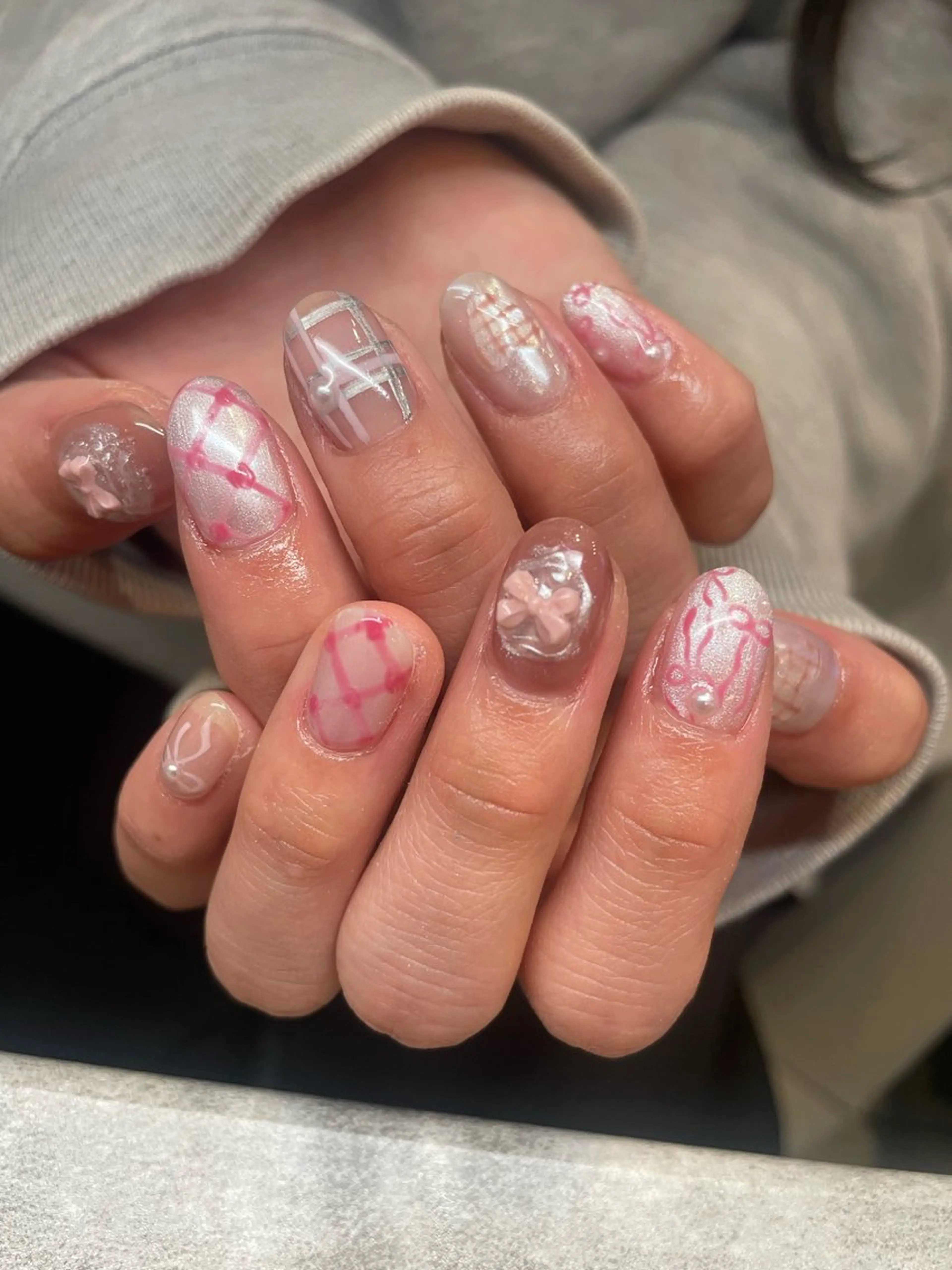 ミディアム ハンドネイル LBnail.sae /おえかきネイルのネイルデザイン