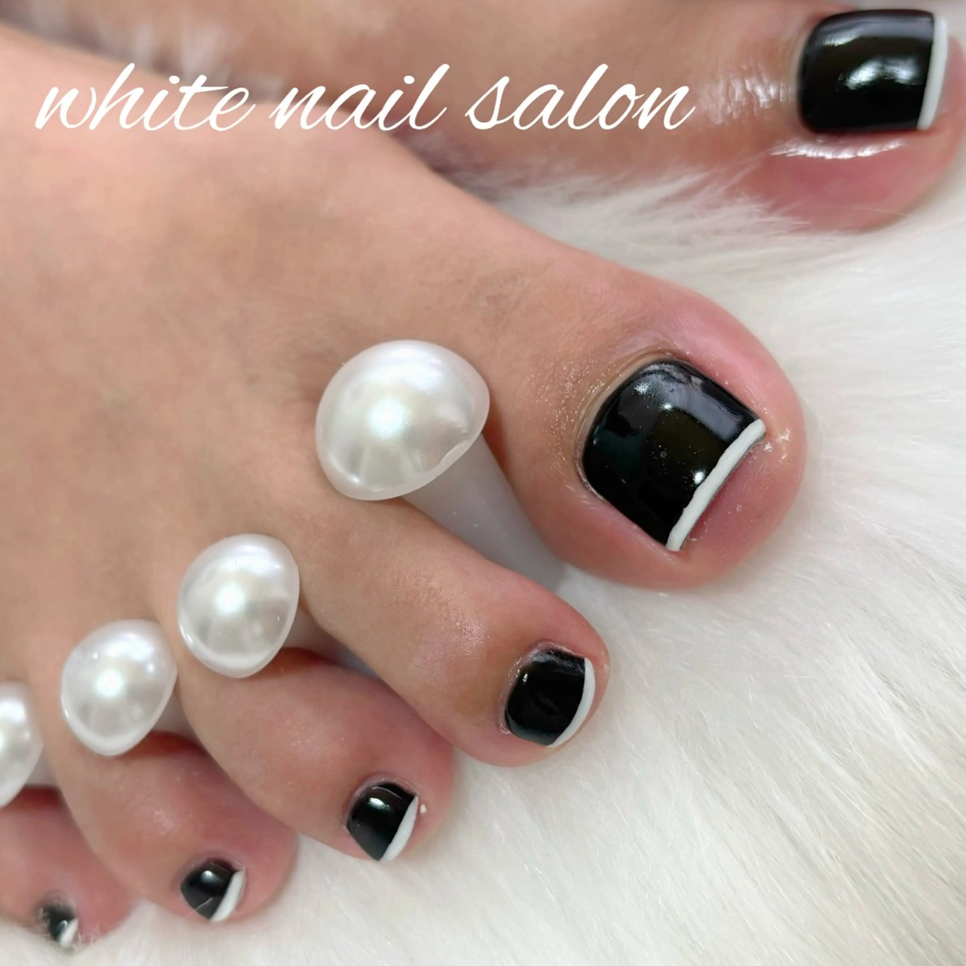 ネイル ホワイト フットネイル white nail salonのネイルデザイン