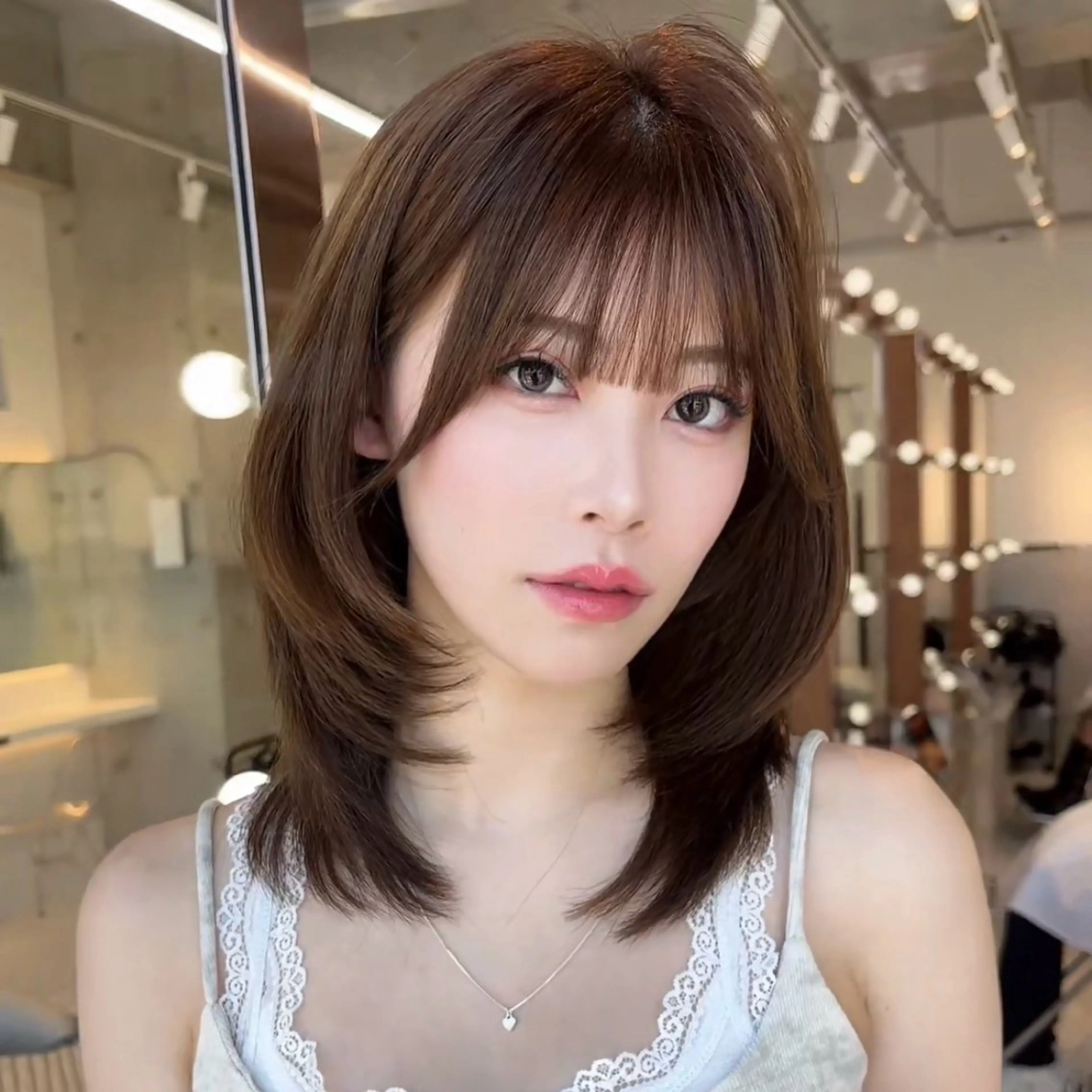 ミディアム ミディアムレイヤー レイヤーカット カット ヘアカラー トリートメント 🍒ブリーチなしカラ ー／Sakura🍒のヘアスタイル