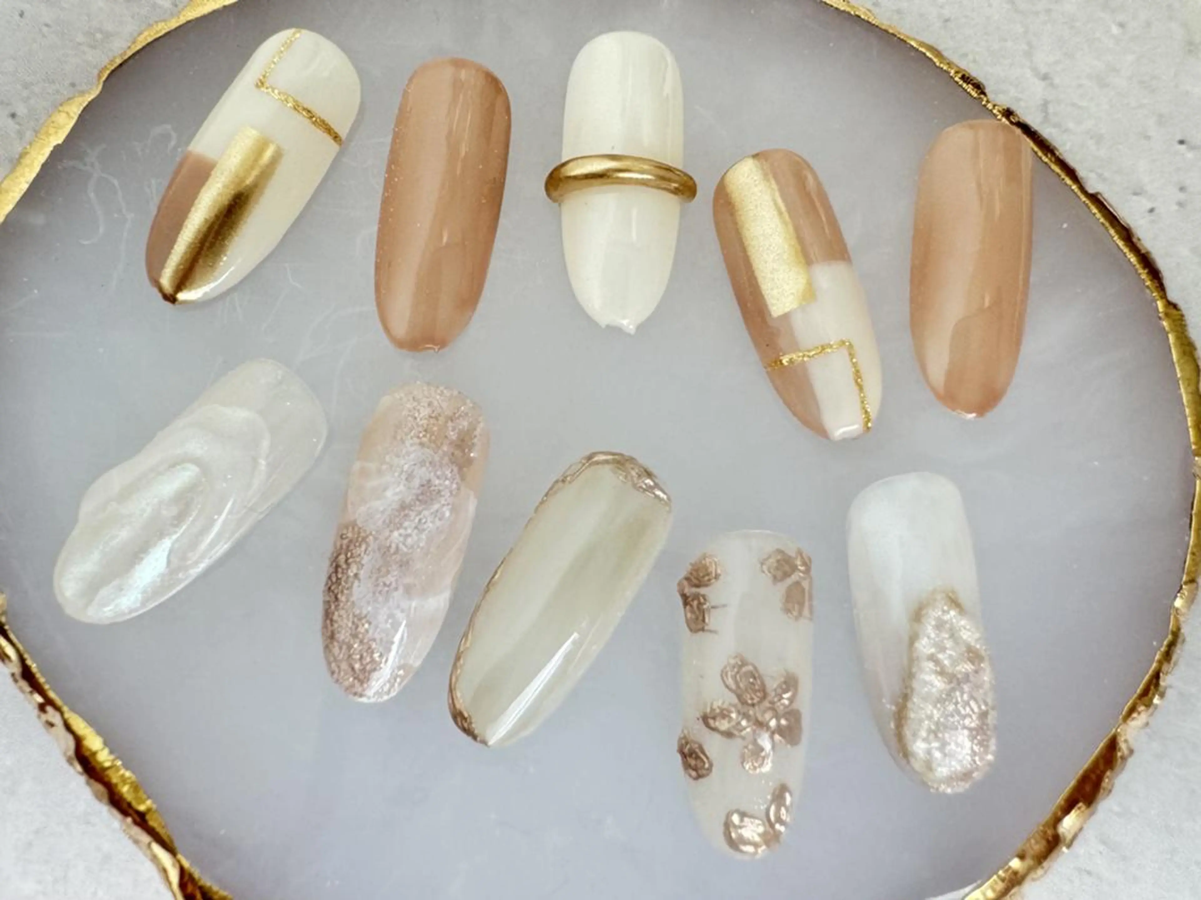 ネイル Miimo💅🏻 ほのか ·͜·♡のネイルデザイン