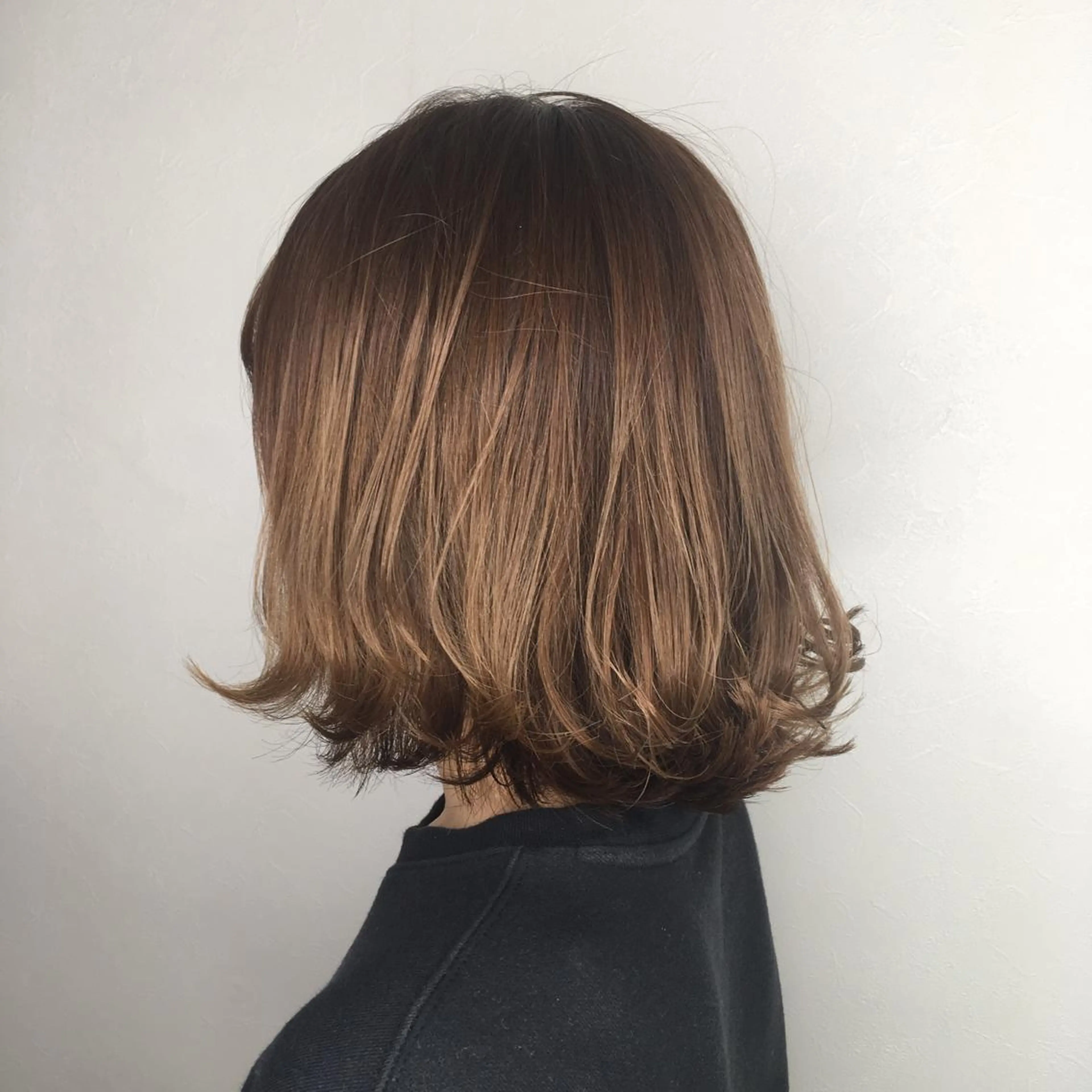 ショート カラー 福島 純子のヘアスタイル