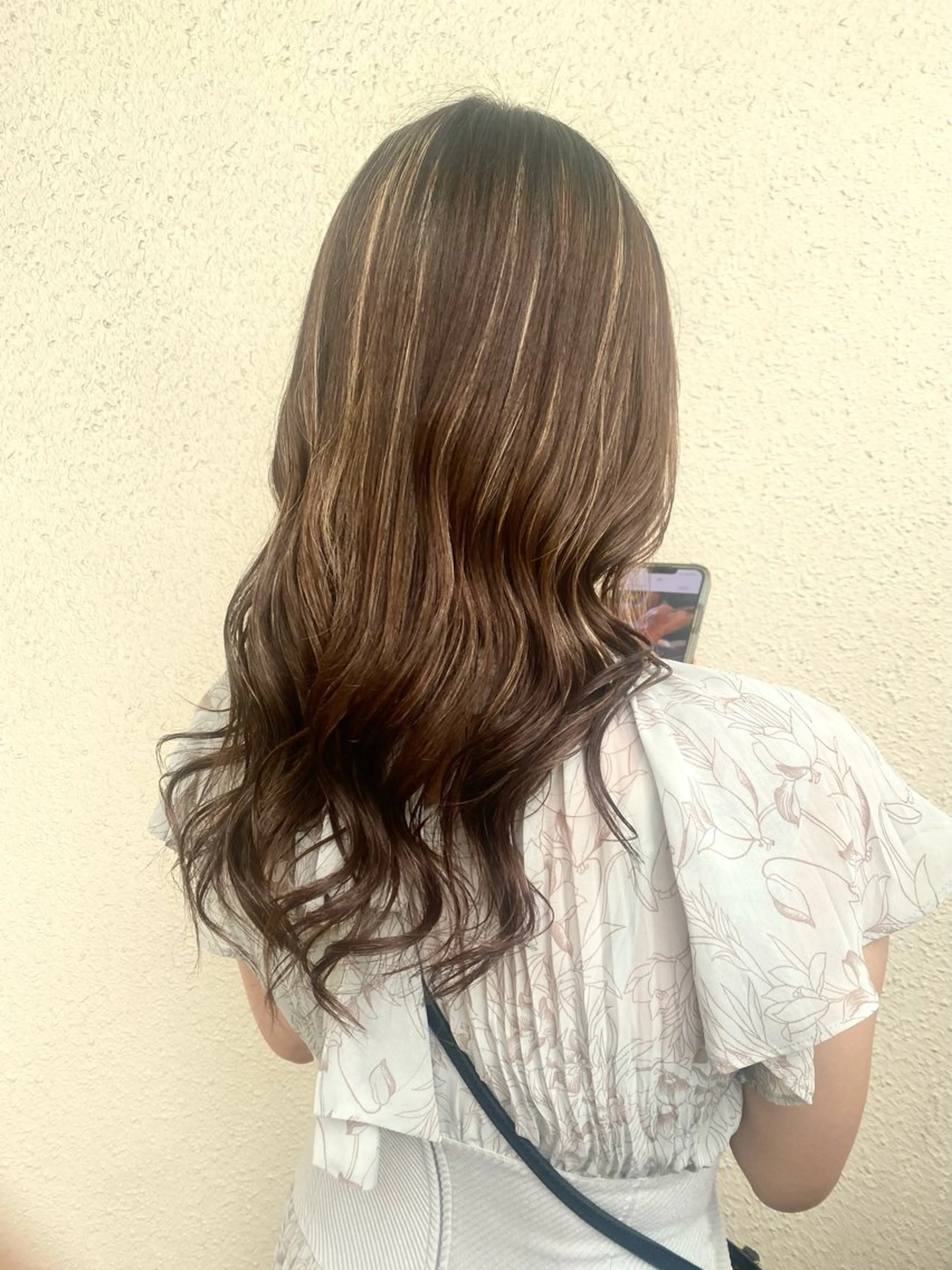 セミロング カラー ブリーチカラーと、髪 質改善。HARUKAのヘアスタイル