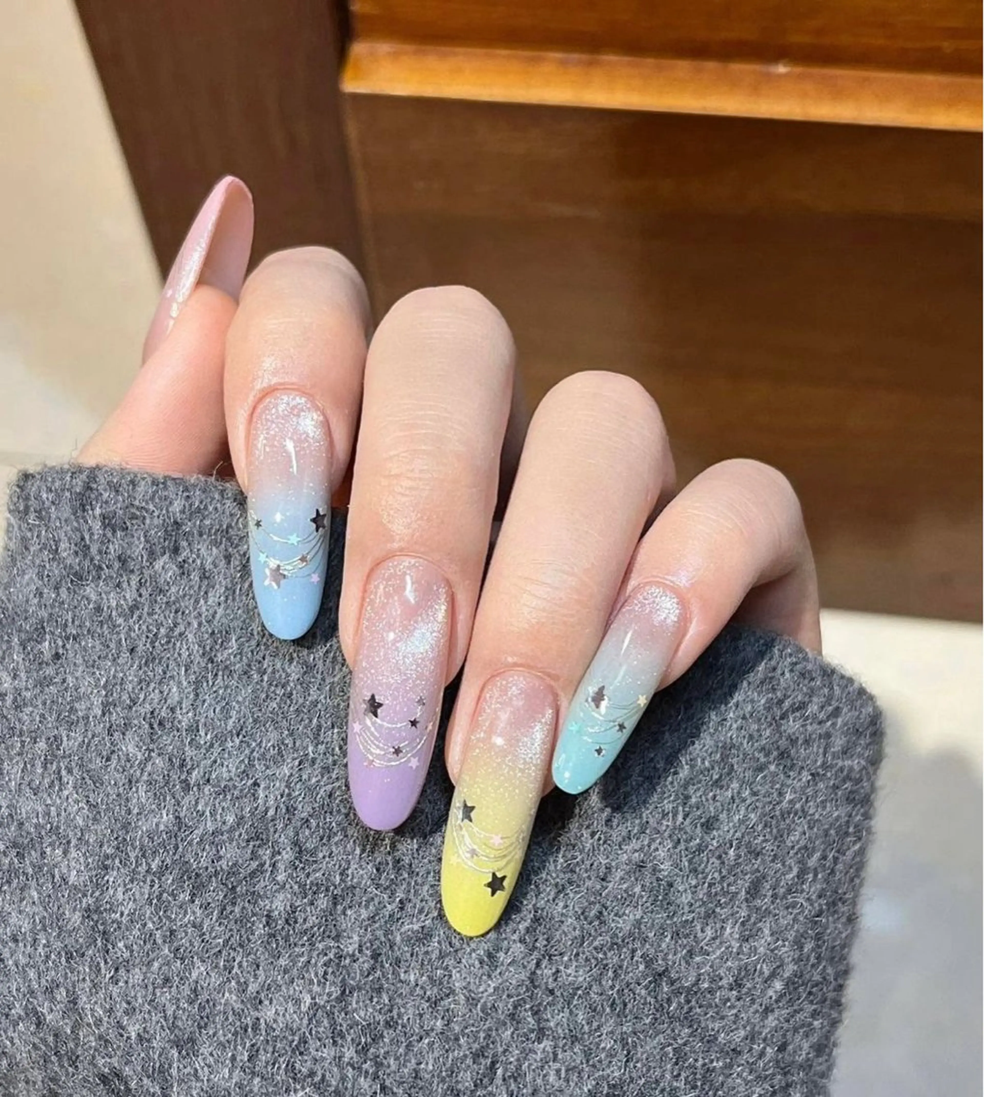 カラー ベージュカラー 透明感カラー グラデーションカラー ピンクカラー ハンドネイル AIN Nailのネイルデザイン