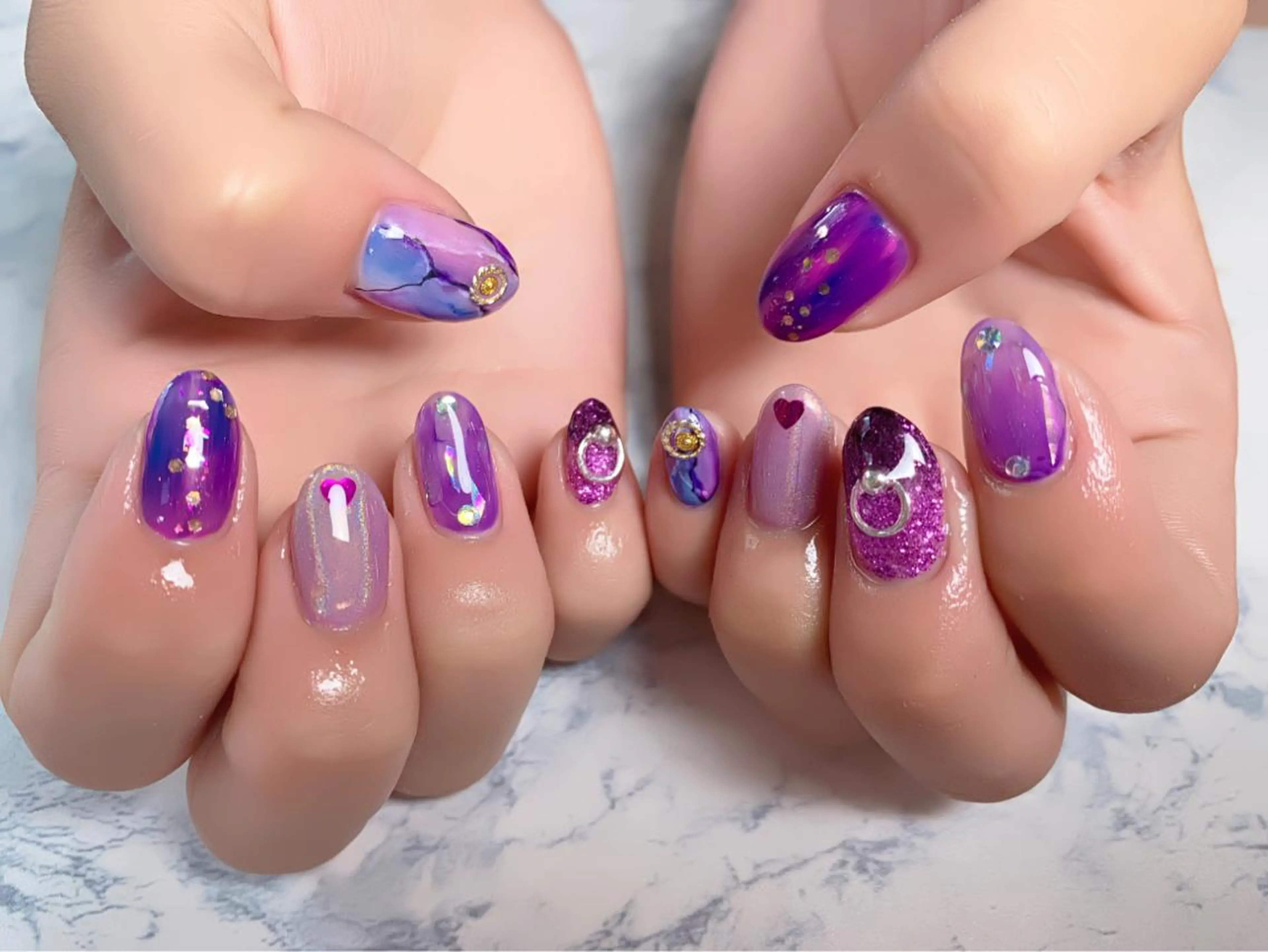 ネイル 菅野 愛花のネイルデザイン