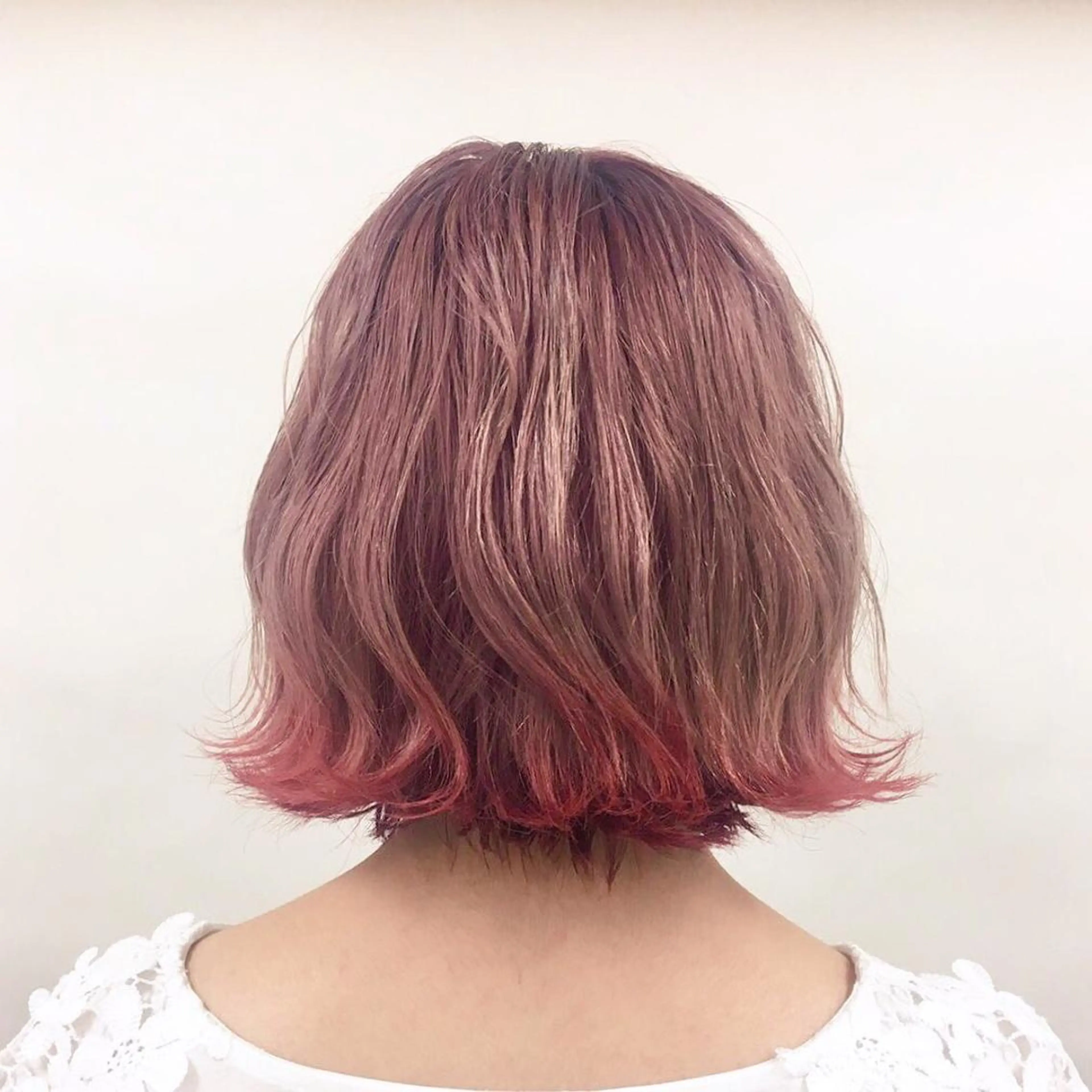 ショート カラー パーマ ブリーチ グラデーションカラー 色落ちまでキレイに！ ！女性サロンのヘアスタイル