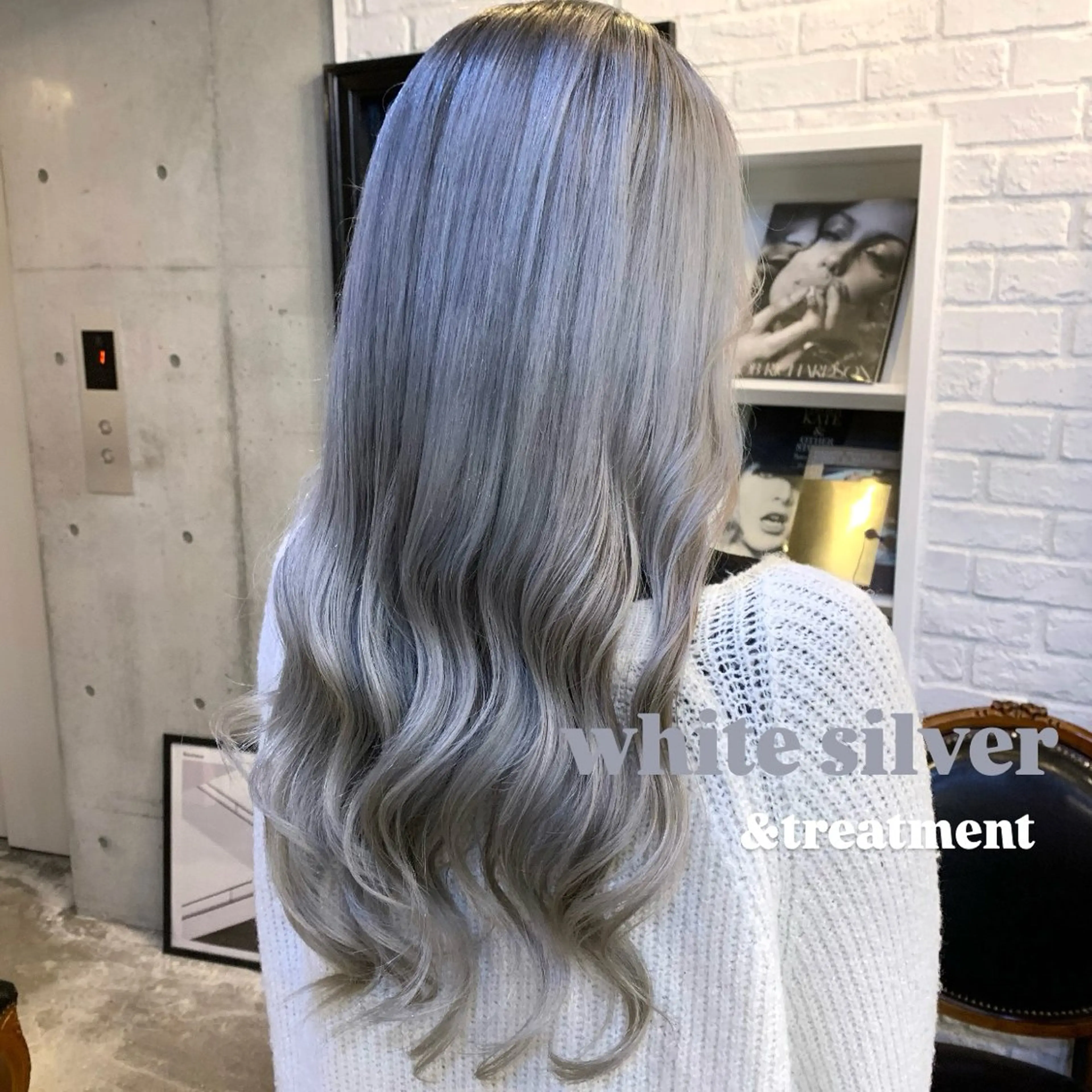 セミロング カラー ブリーチ watanabe Yuukaのヘアスタイル