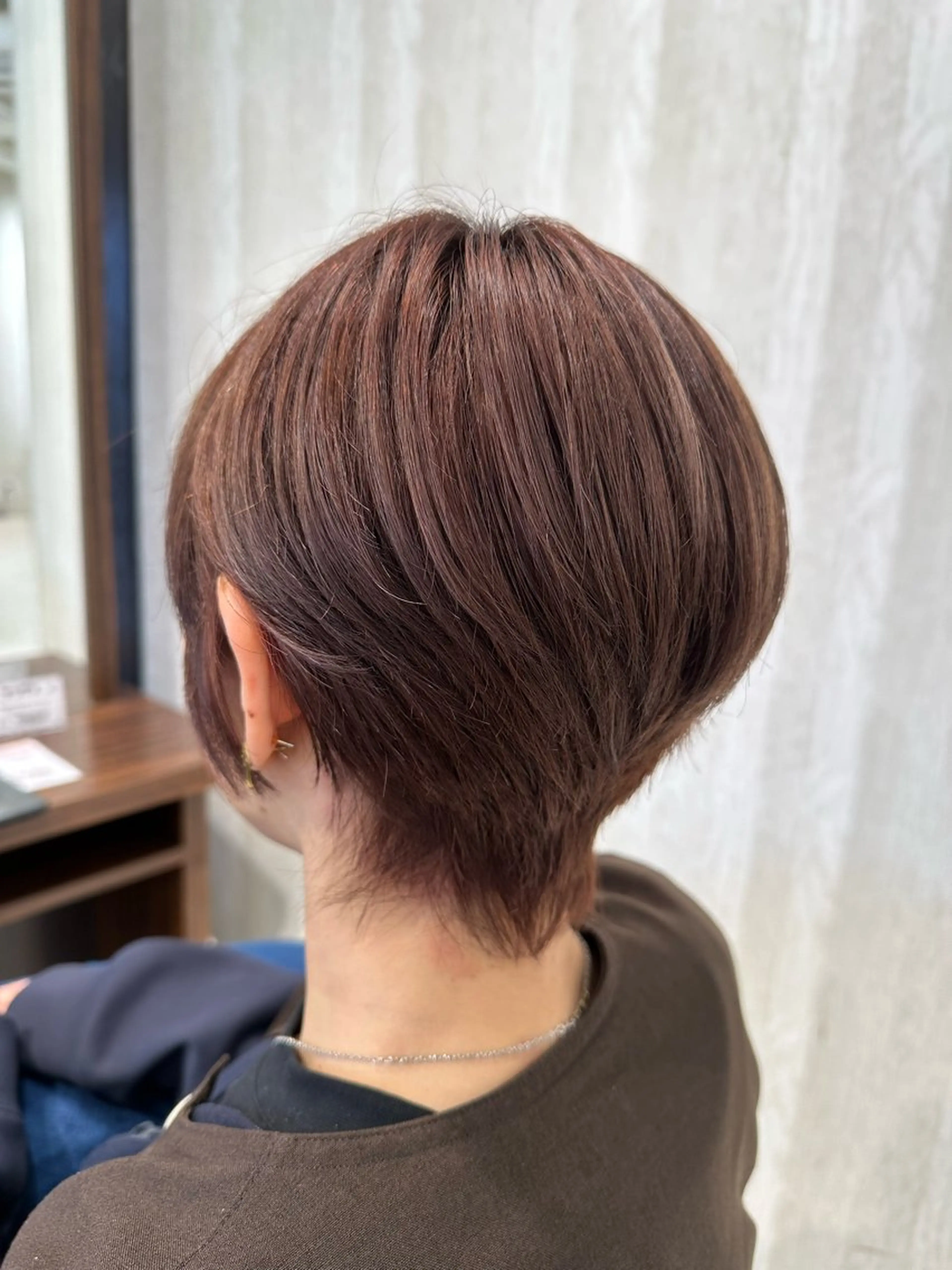 ショート カラー ブラウンカラー ピンクカラー ピンクブラウン ショートヘア ブリーチ/艶カラー カノ🌼のヘアスタイル