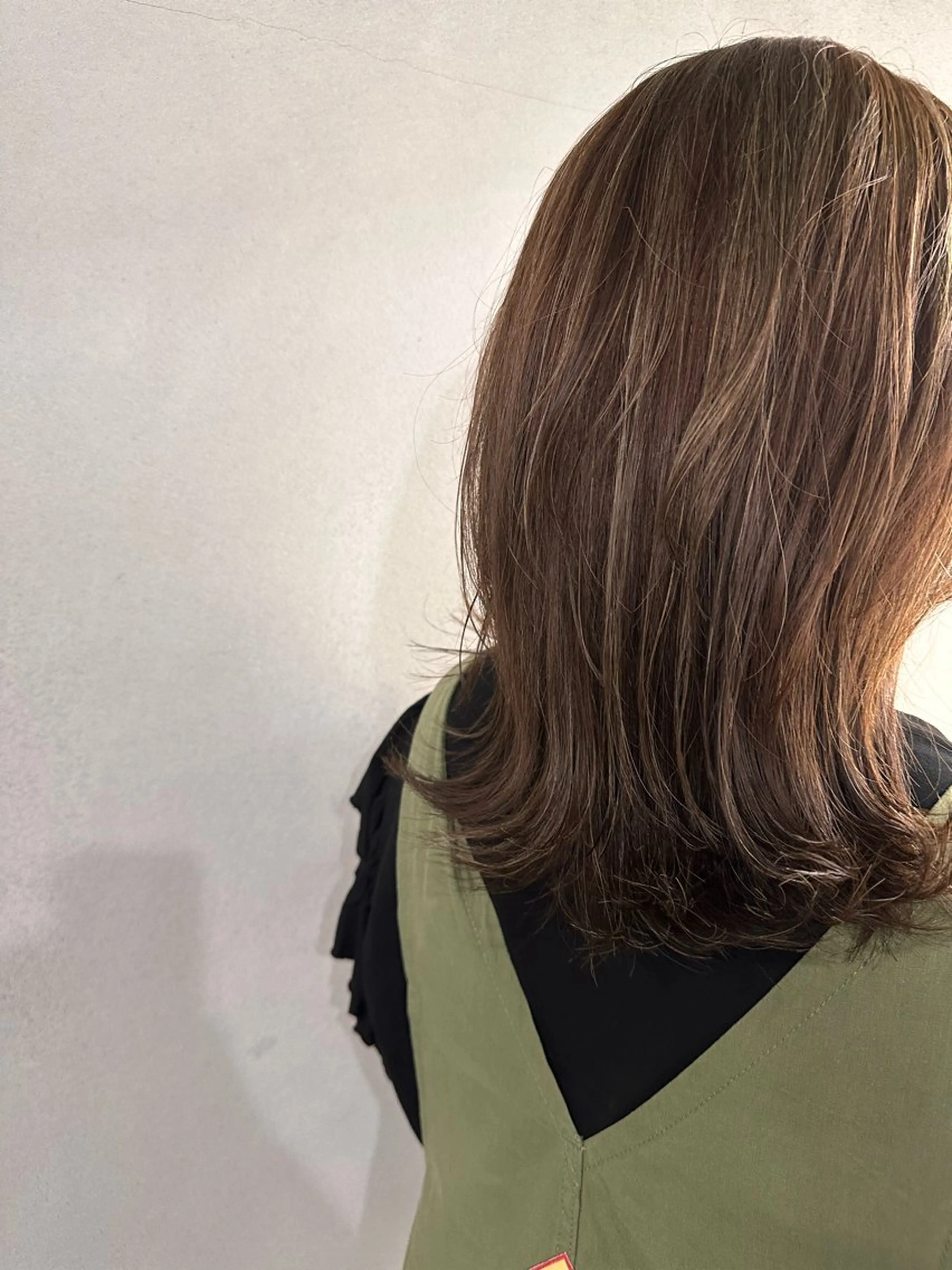 【平日限定🌷】シークレットハイライト+ケアカラー¥15900→¥11800の写真