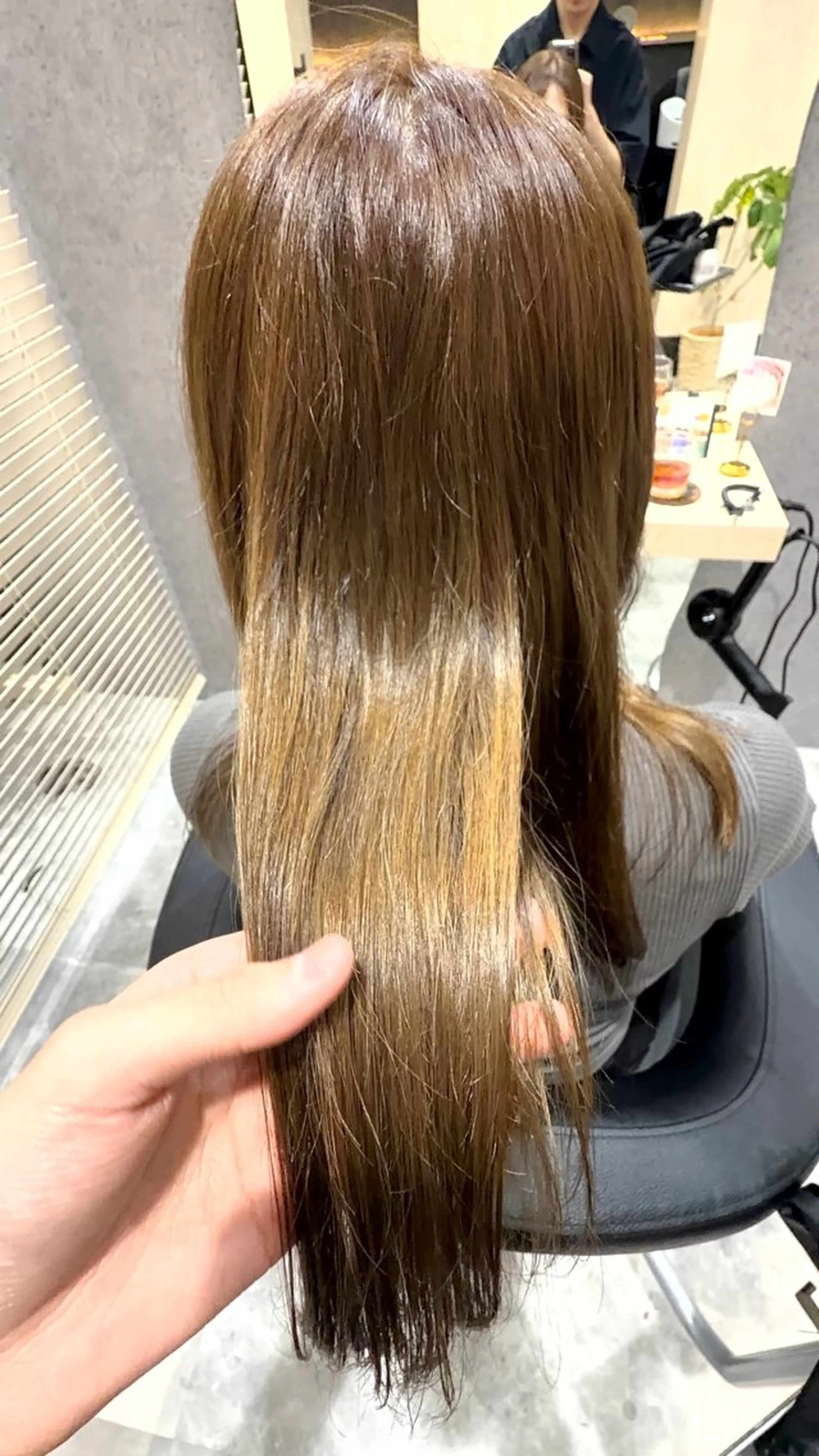 ロング カラー グラデーションカラー ヘアカラー 艶感/髪質改善 カラー✨西澤駿のヘアスタイル
