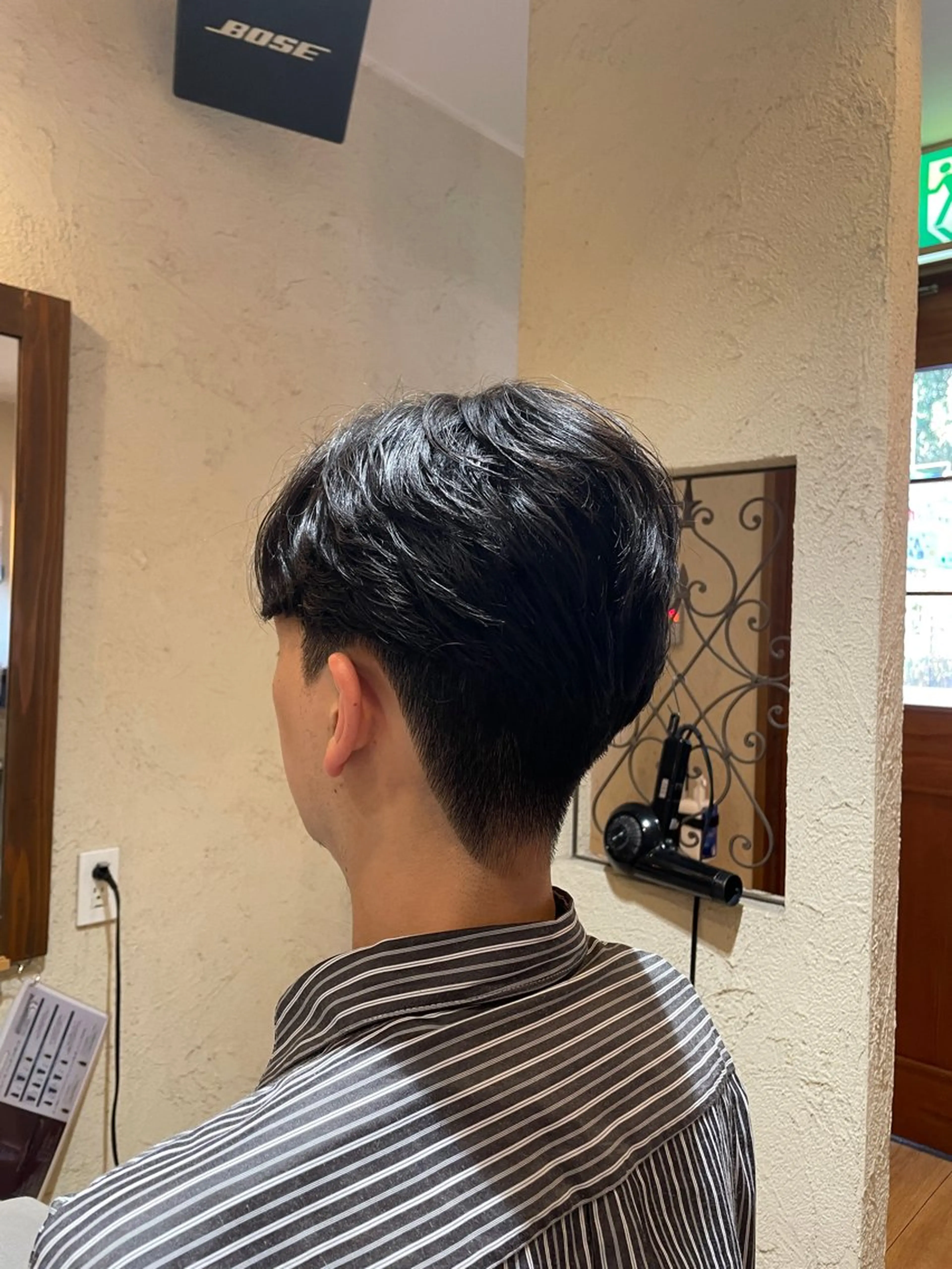 ショート メンズ センターパート カット 森本 修吏のヘアスタイル