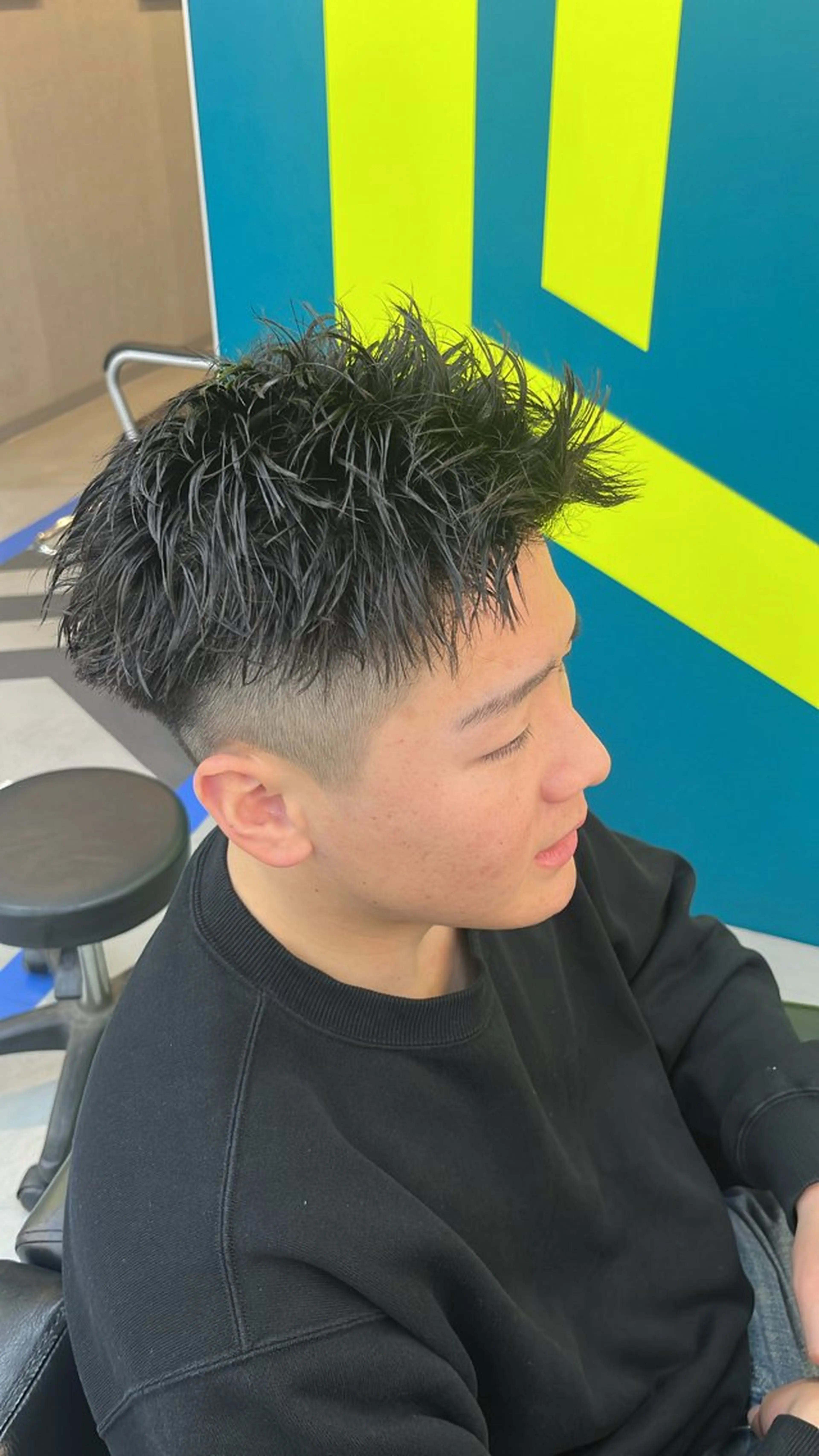 パーマ メンズ メンズパーマ スパイキーショート 波巻き得意 メンズ美容師/松井陸のヘアスタイル