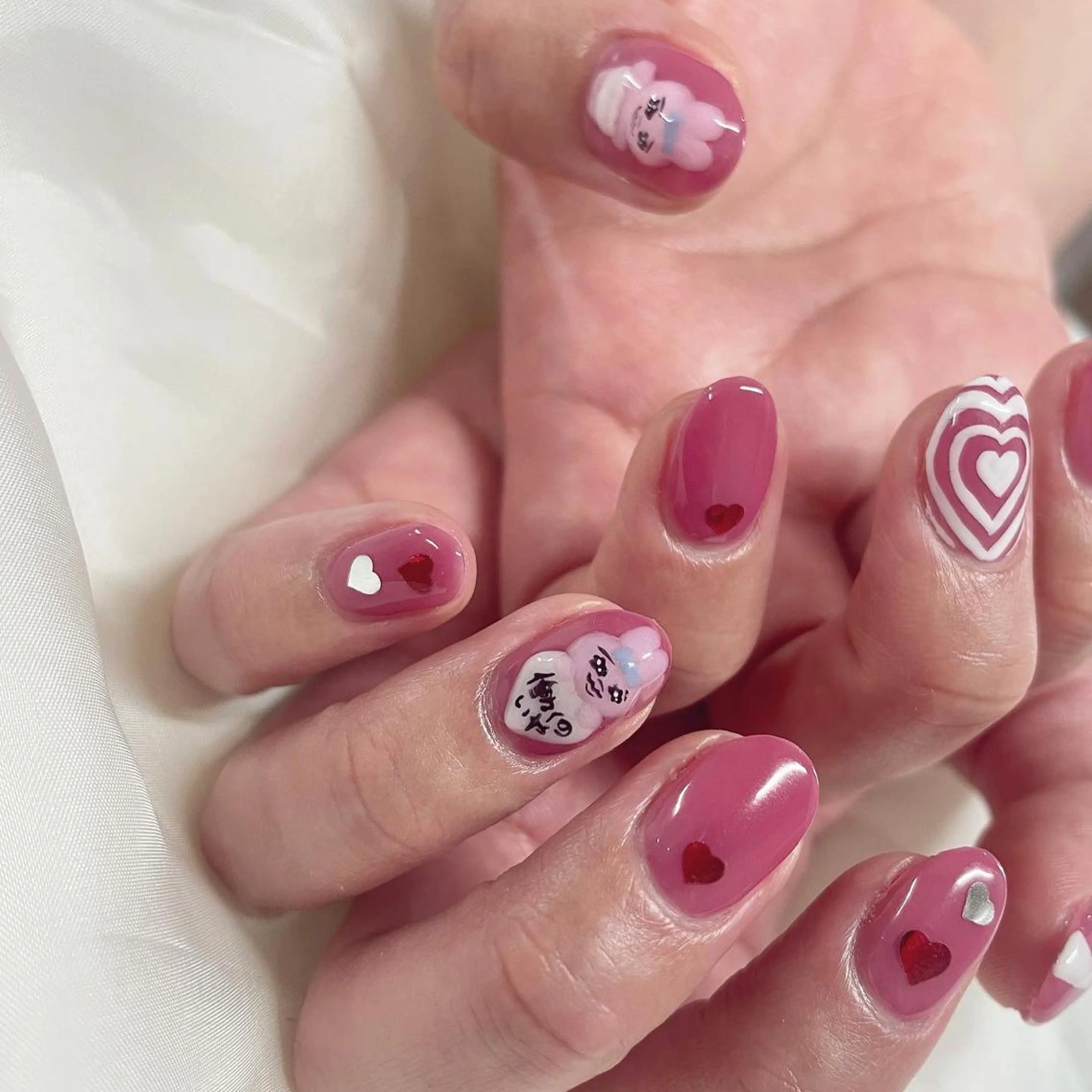 ネイル émure. パラジェル認定サロンのネイルデザイン