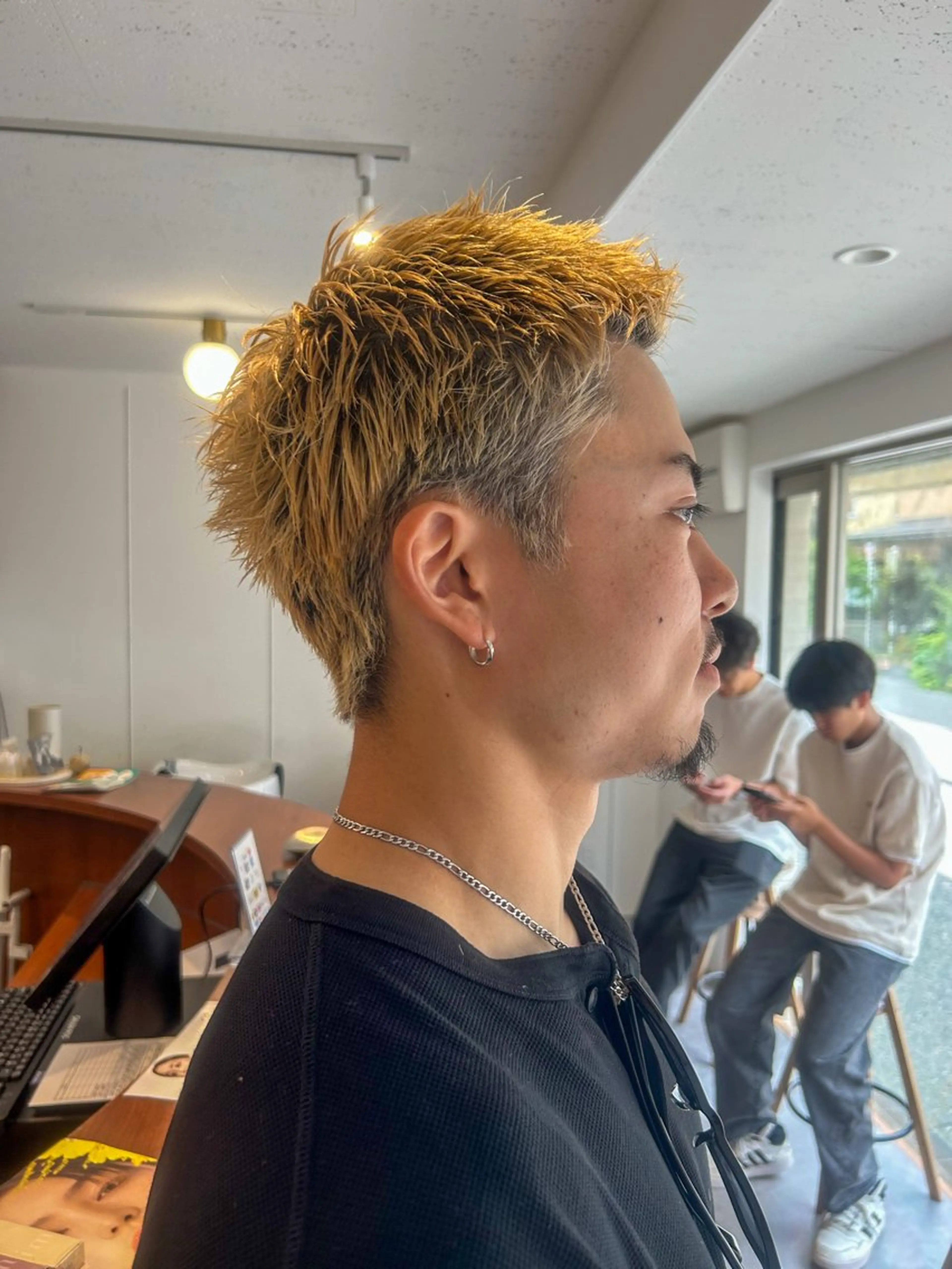 メンズ メンズブリーチ メンズハイトーン カット ヘアカラー ARATA / tap/県庁近くのヘアスタイル