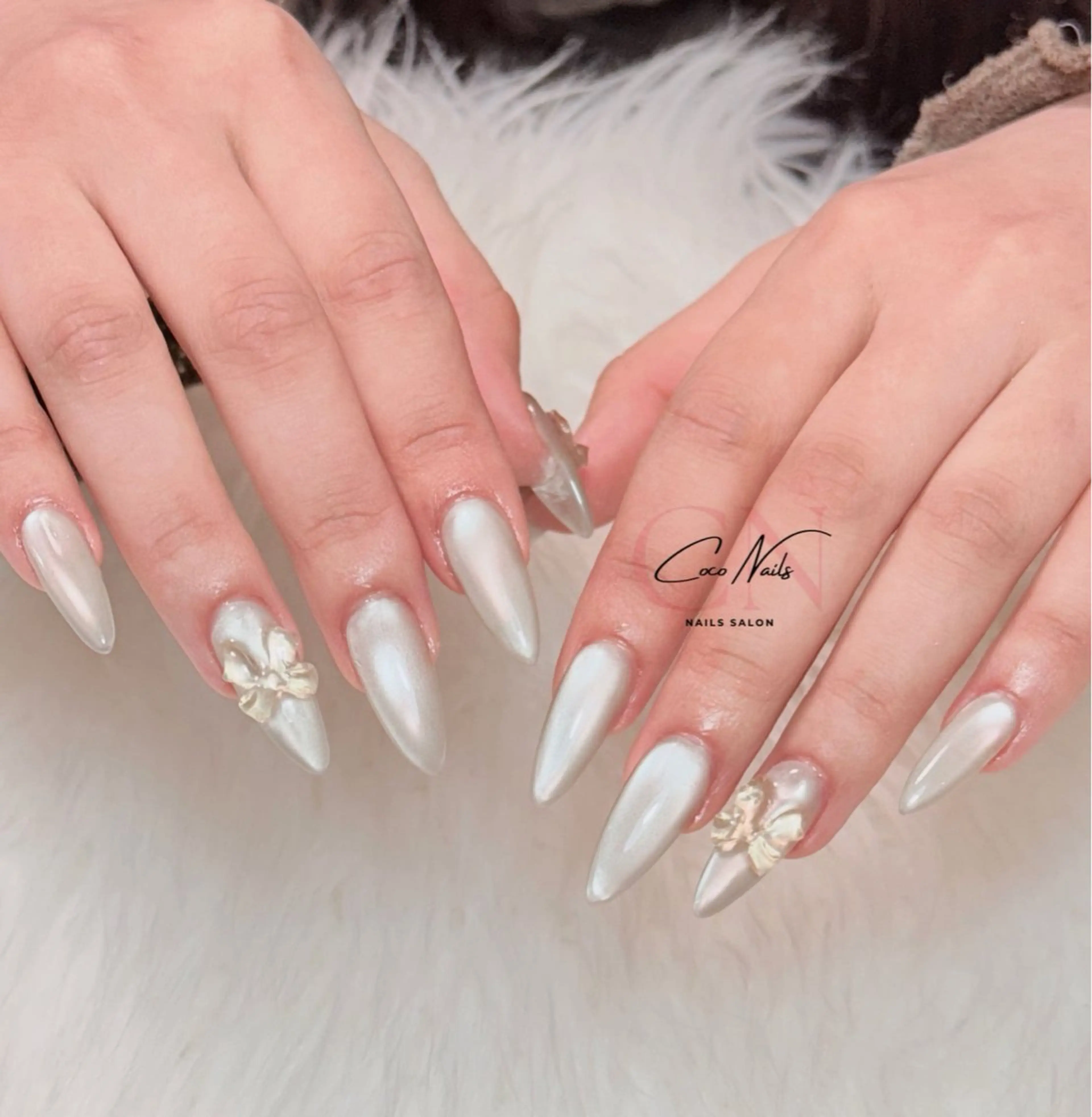 ネイル アートネイル フレンチネイル ジェルネイル 韓国ネイル ミラーネイル ハンドネイル 波 なみのネイルデザイン