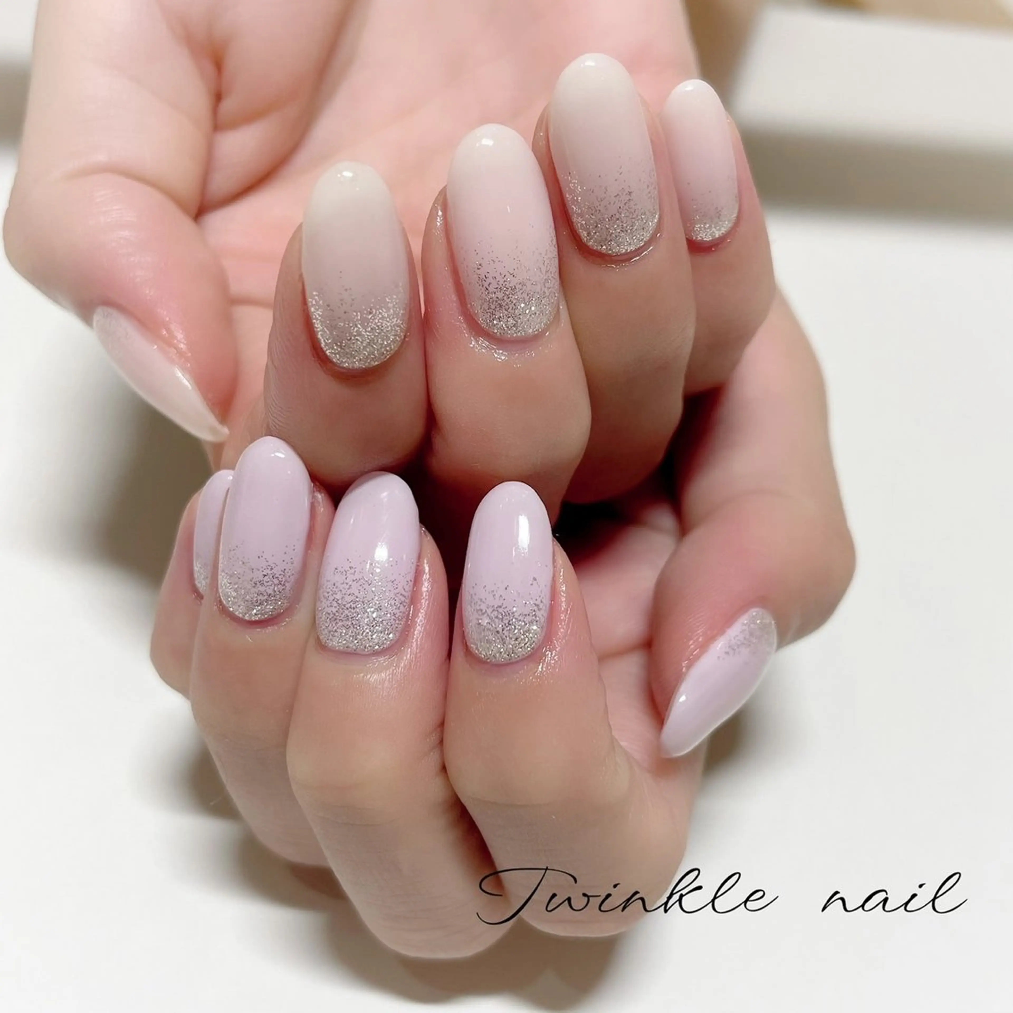 ネイル ハンドネイル ハンドケア 中井 綾香の眉毛・アイブロウイメージ