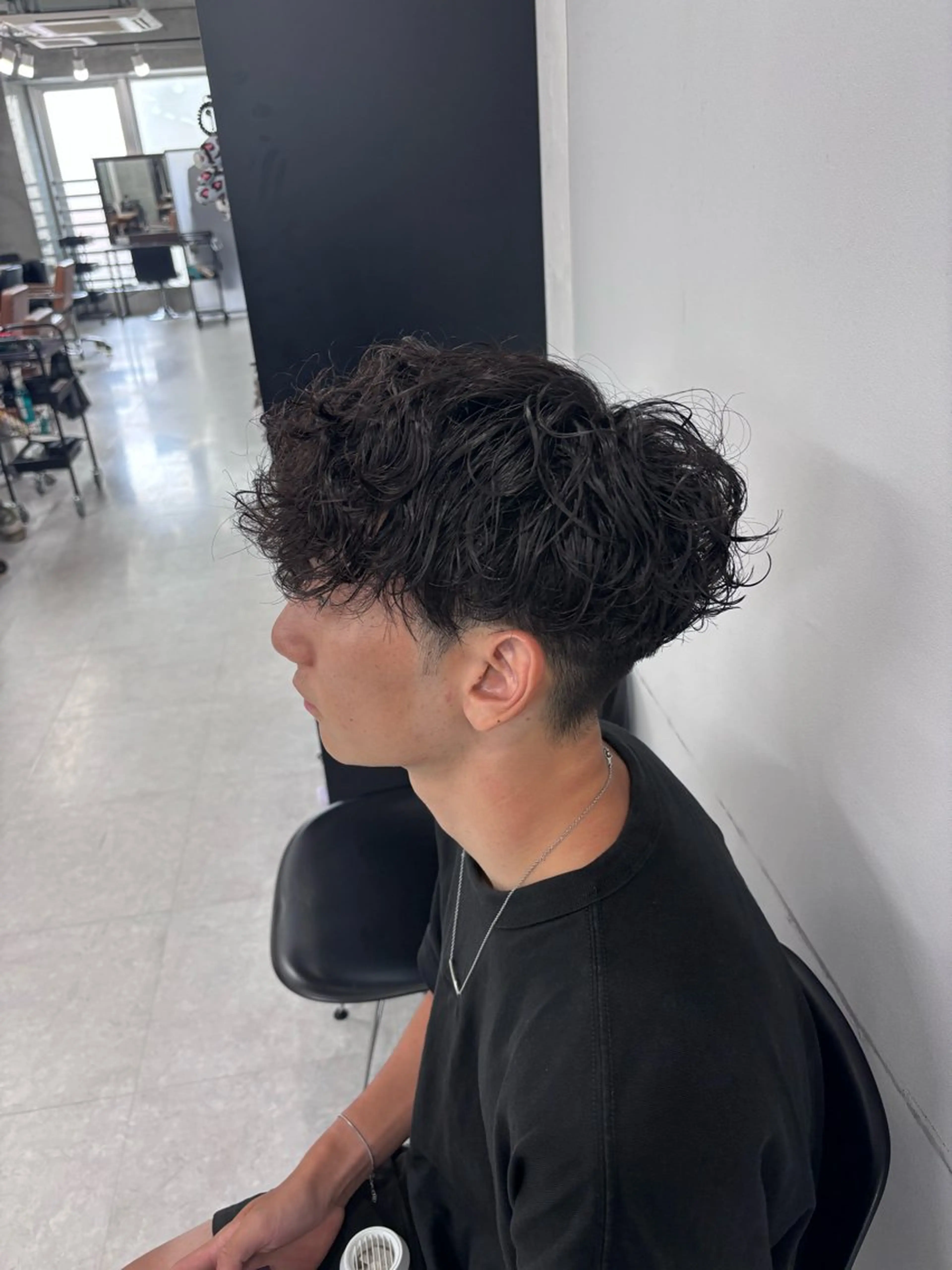 パーマ メンズ フェザーの鬼 🇰🇷yutoのヘアスタイル