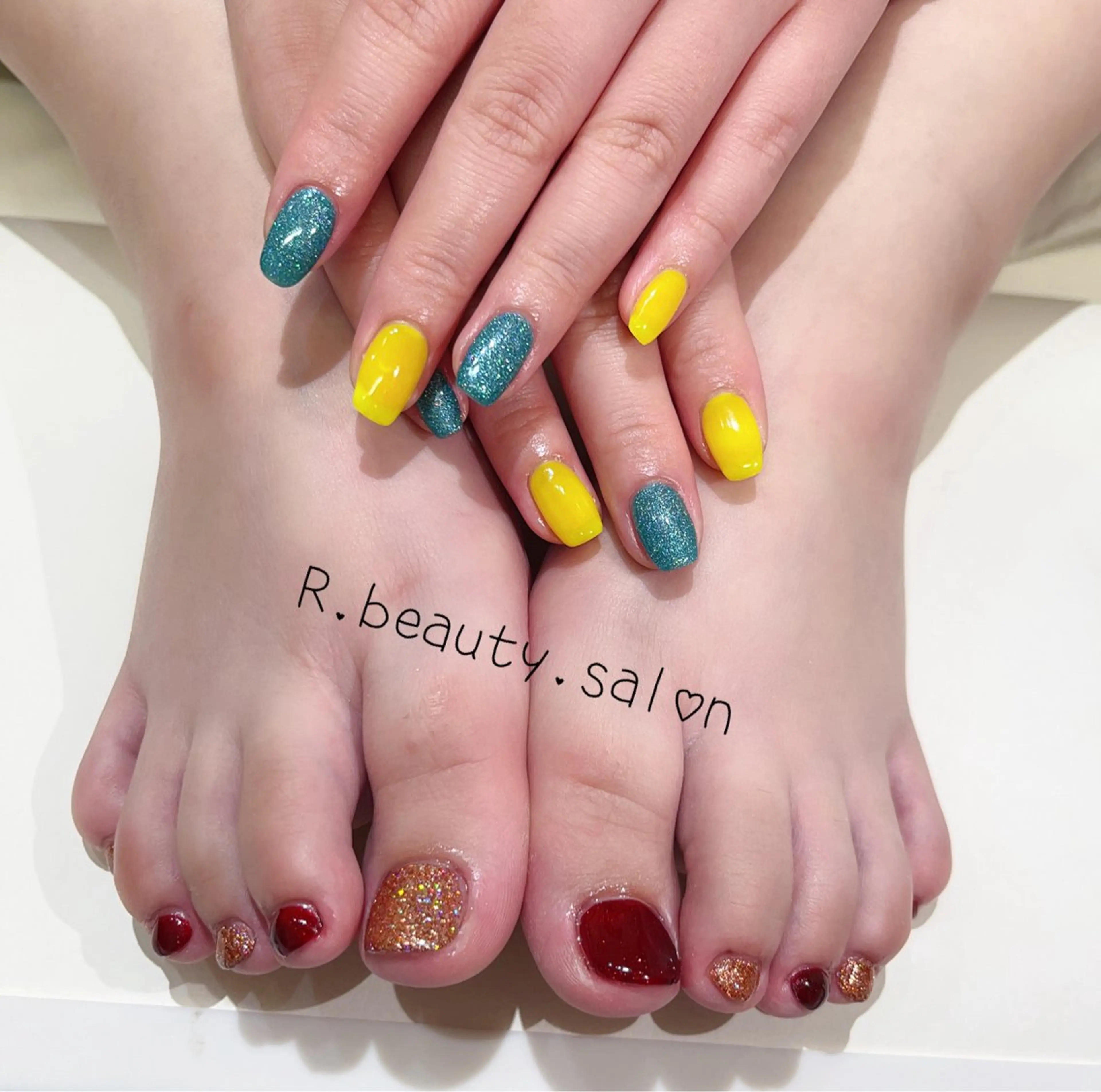 ネイル R.beauty サロンのネイルデザイン