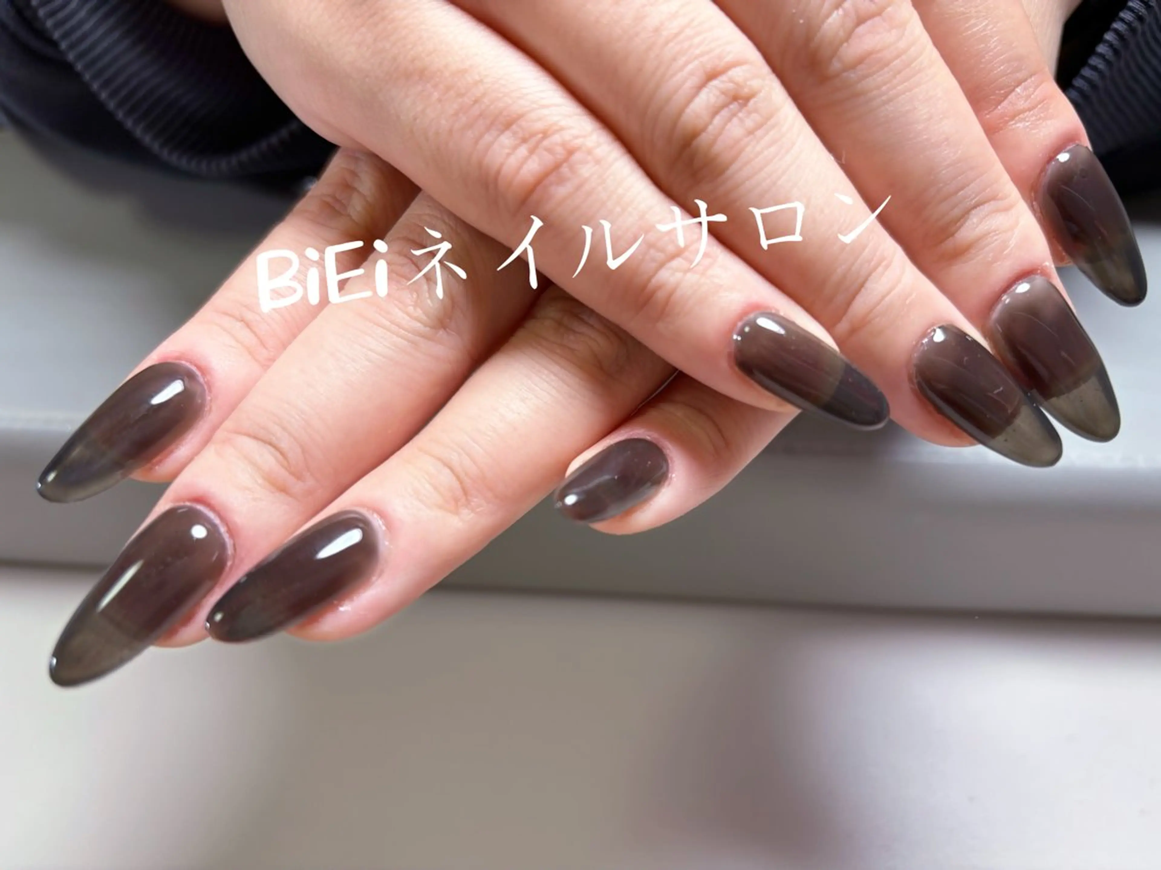 ネイル BiEi ネイルサロン長さ出しのネイルデザイン