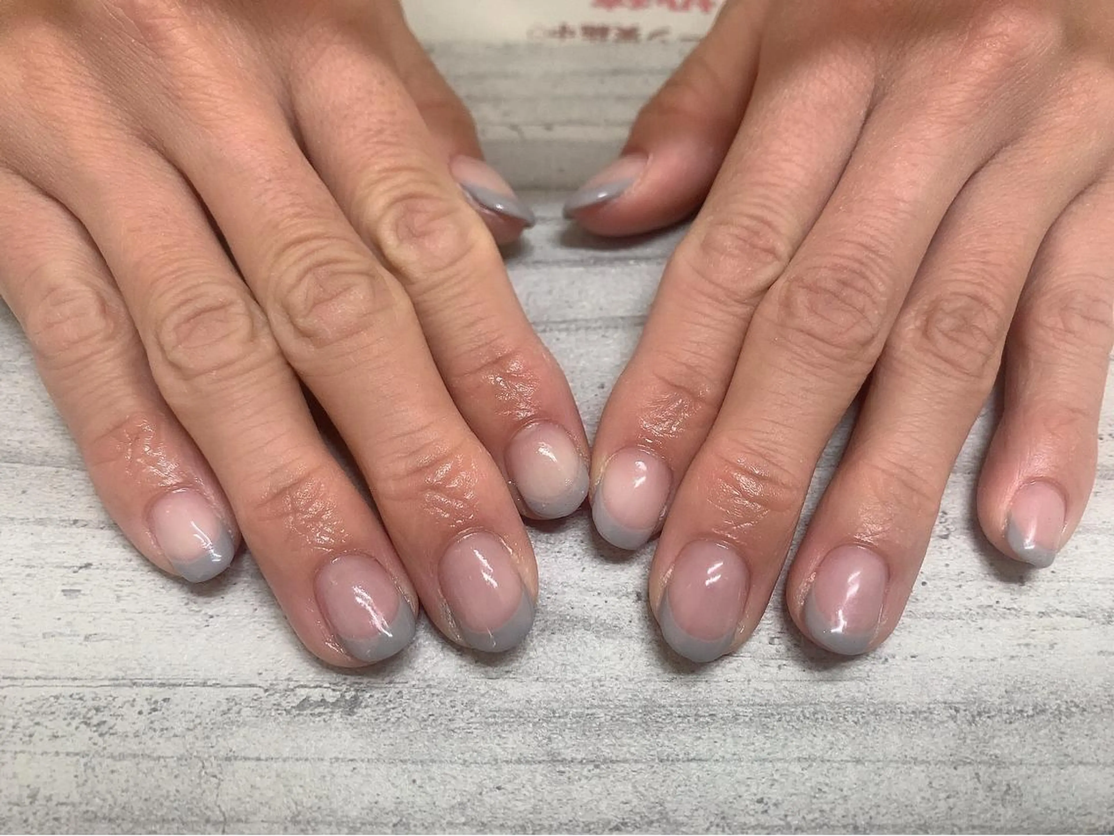 ネイル フレンチネイル mogunail &blowのネイルデザイン