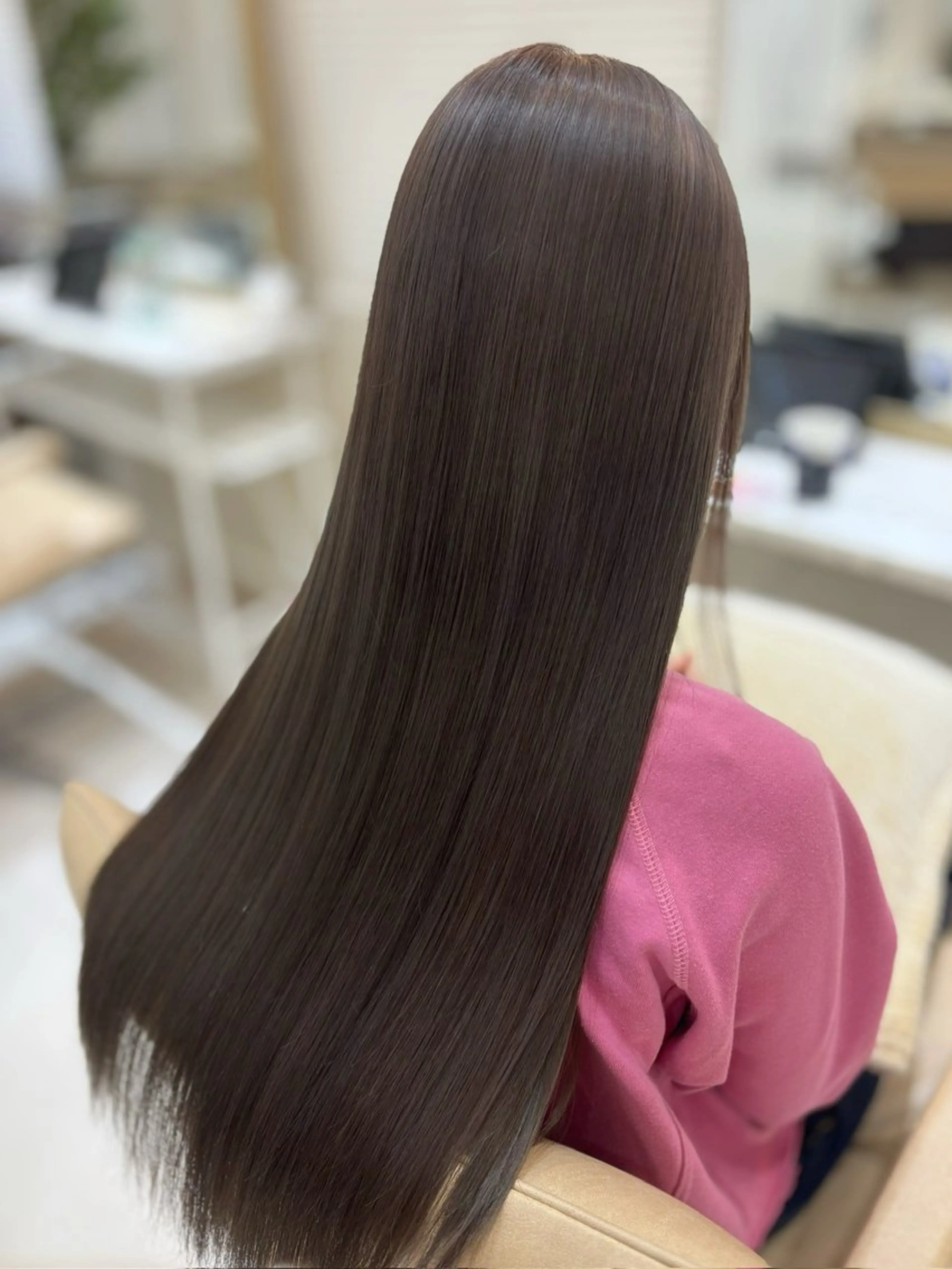 ロング カラー ブリーチ 透明感カラー グレージュ ヘアカラー りほ/顔周りカット/ レイヤーカットのヘアスタイル